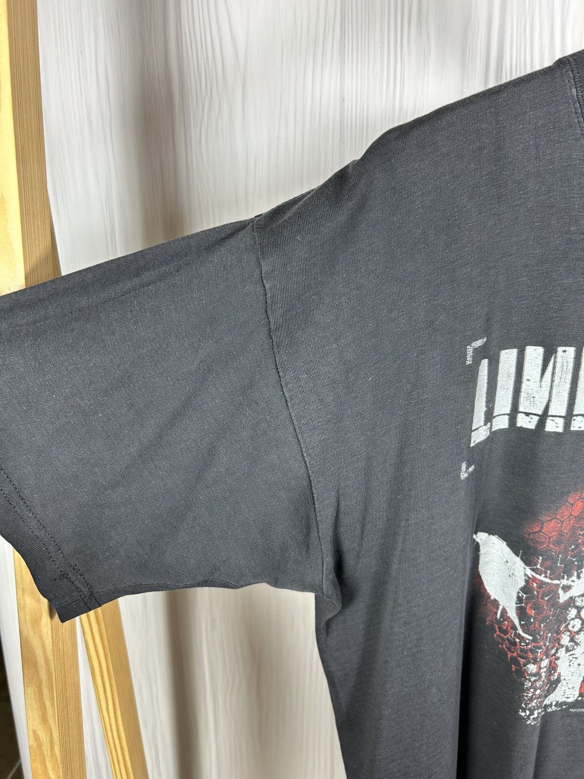 Band Tees Rare! Vintage 2002 Linkin Park Hybrid Theory Album T-Shirt Size US XL / EU 56 / 4 - 6 Thumbnail