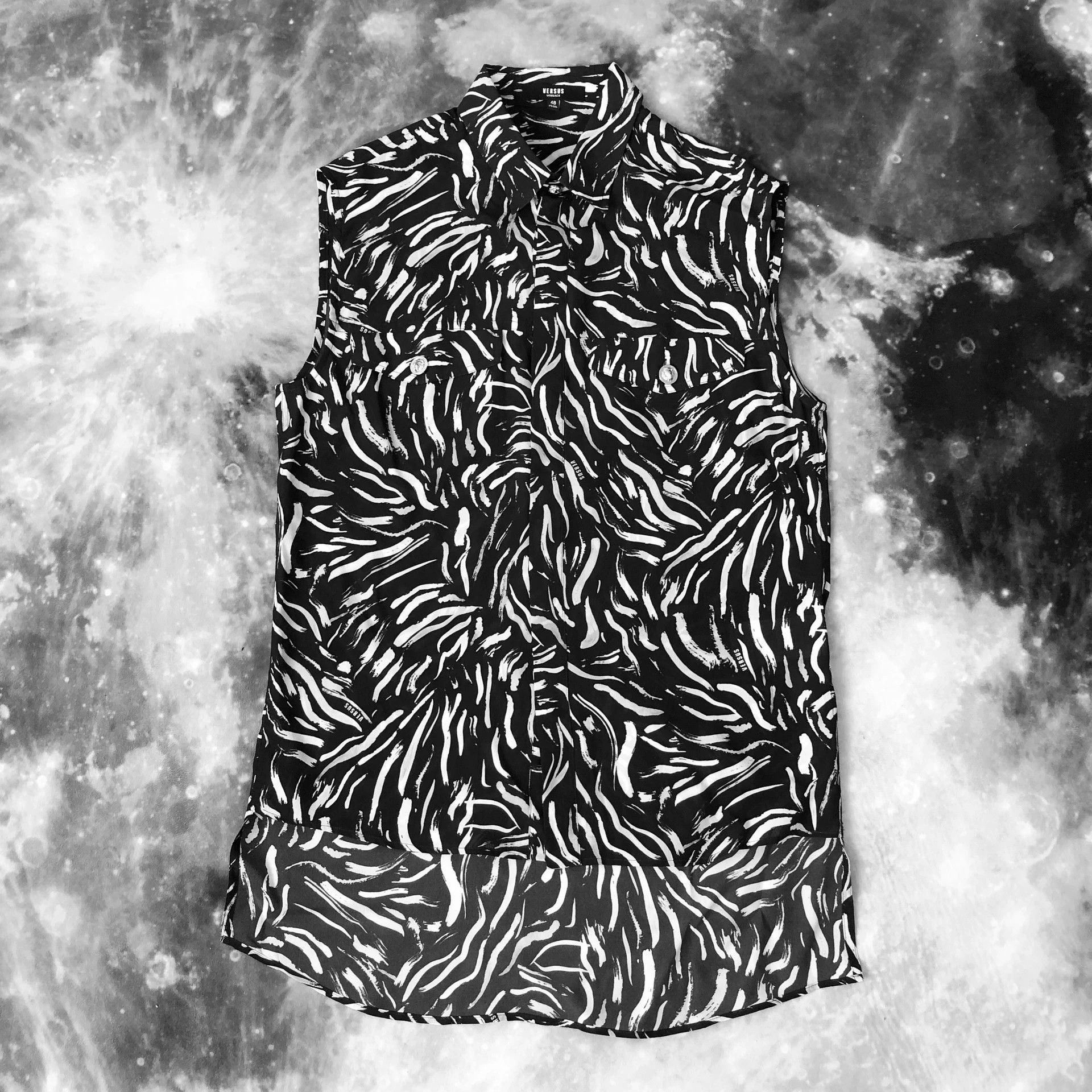 Versus VERSUS Silk Zebra Print Men's Sleeveless Shirt Size US M / EU 48-50 / 2 - 1 Thumbnail