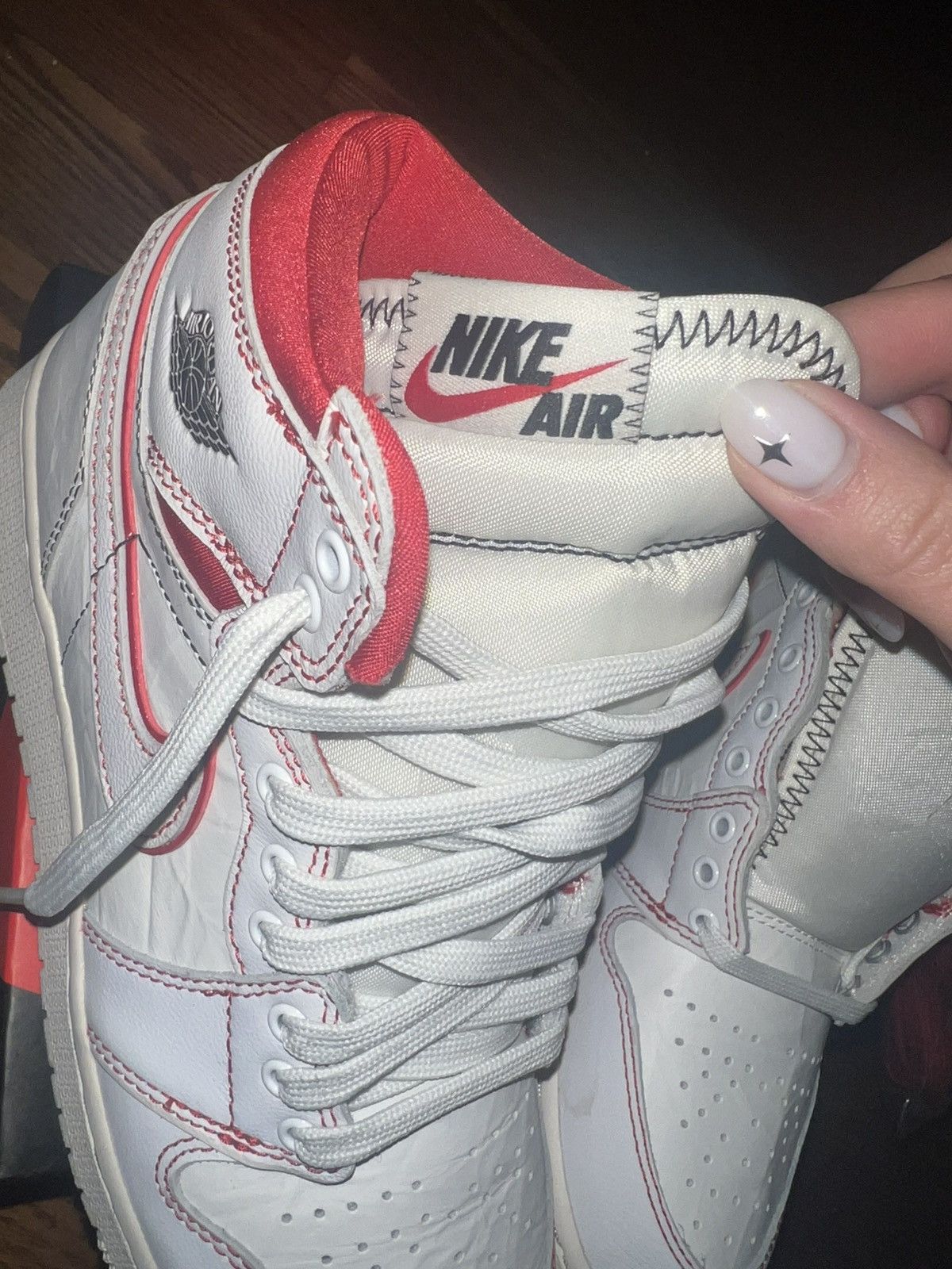 Nike JORDAN 1 RETRO HIGH OG PHANTOM GYM RED Size US 5.5 / EU 38 - 4 Thumbnail