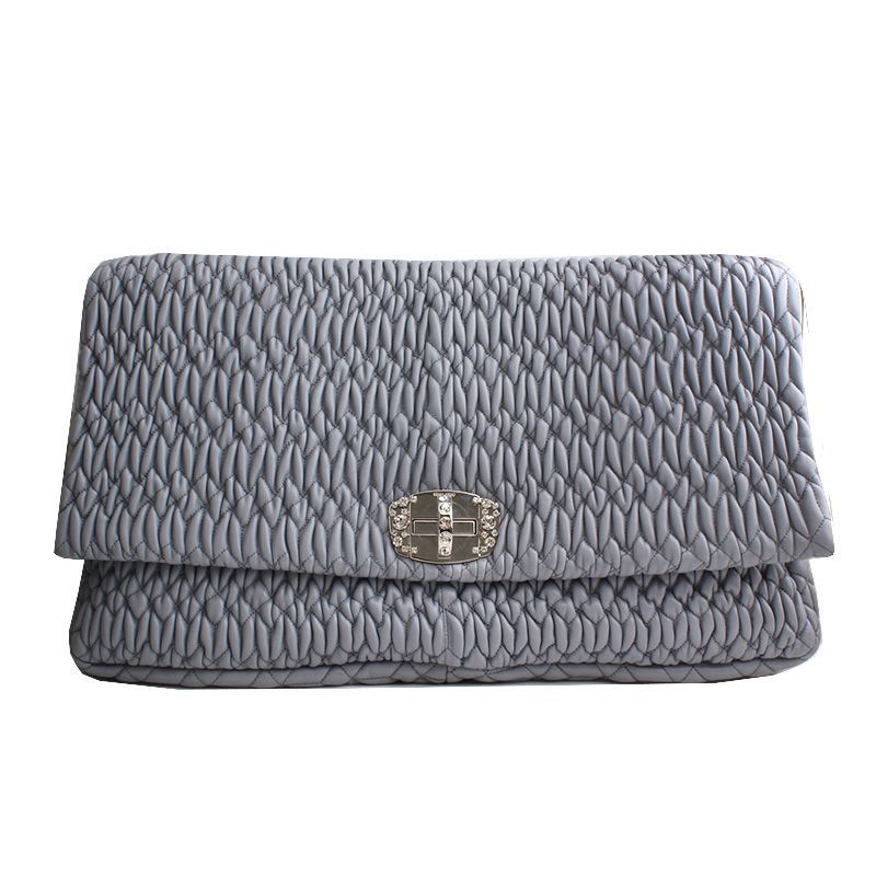 Miu Miu Gray Matelassé Big Clutch Bag Size ONE SIZE - 1 Thumbnail