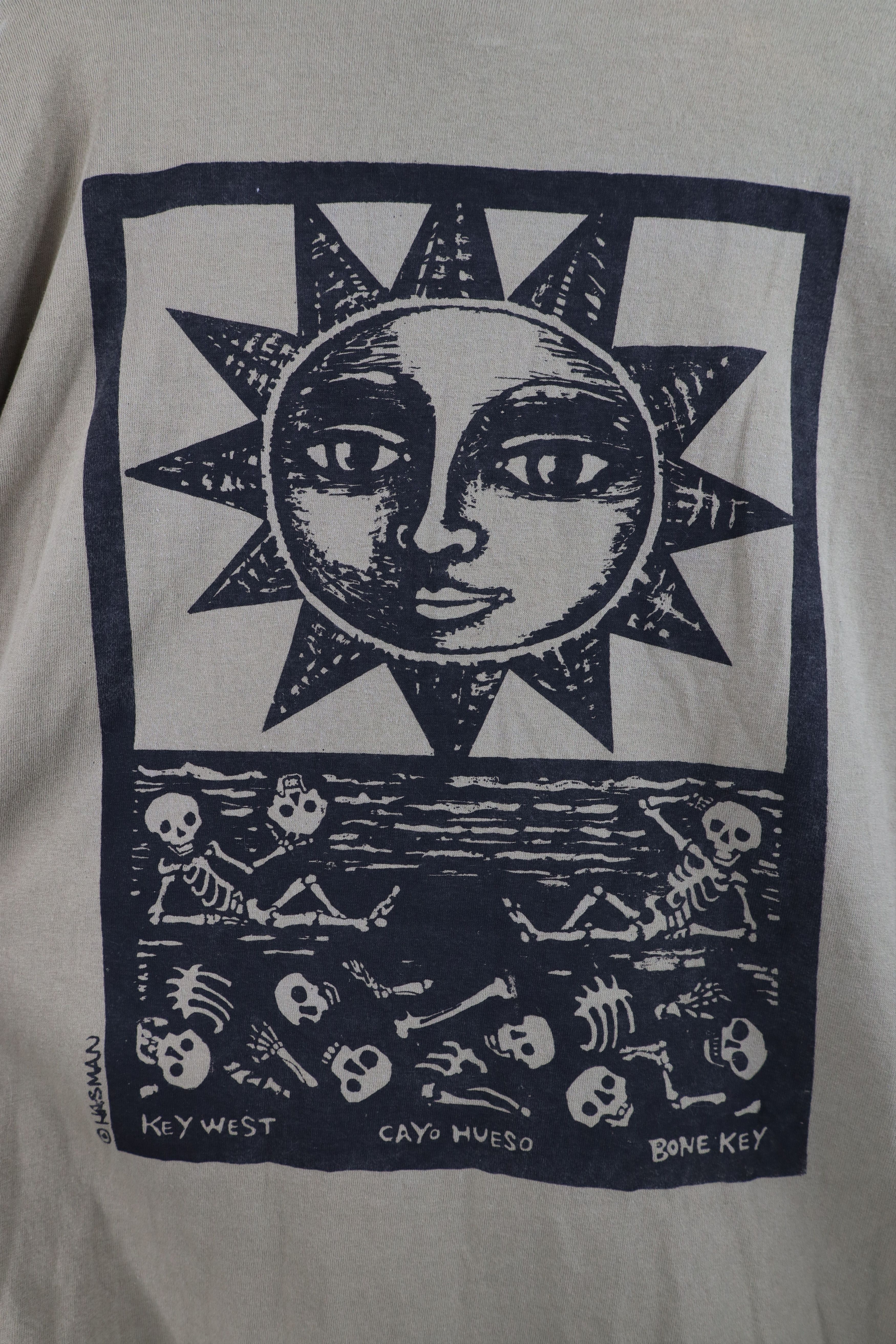 Vintage Vintage 90s Streetwear Bone Key Cayo Hueso Key West T-Shirt Size US XXL / EU 58 / 5 - 9 Thumbnail