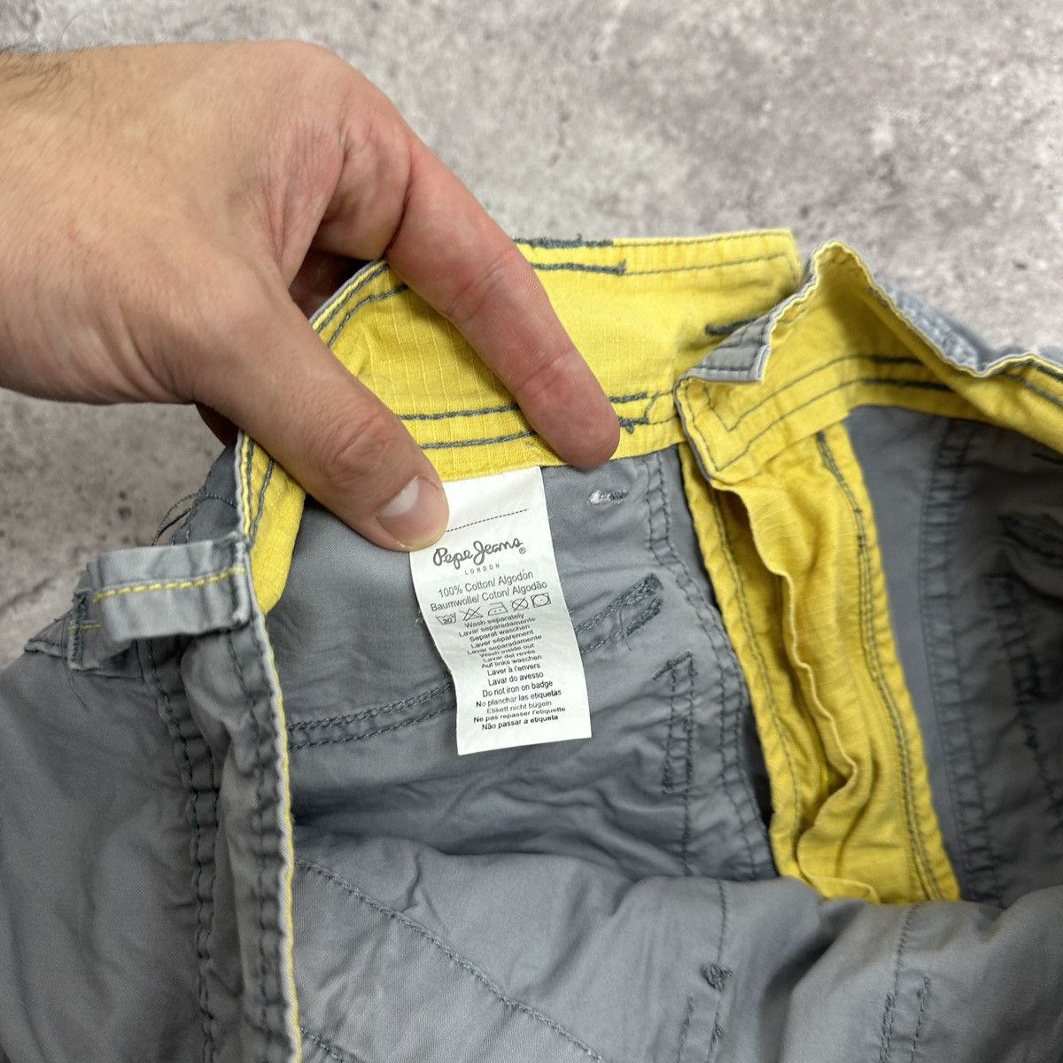 Pepe Jeans Vintage 00s Pepe Jeans multi pocket cargo jeans y2k hype og Size US 31 - 9 Thumbnail