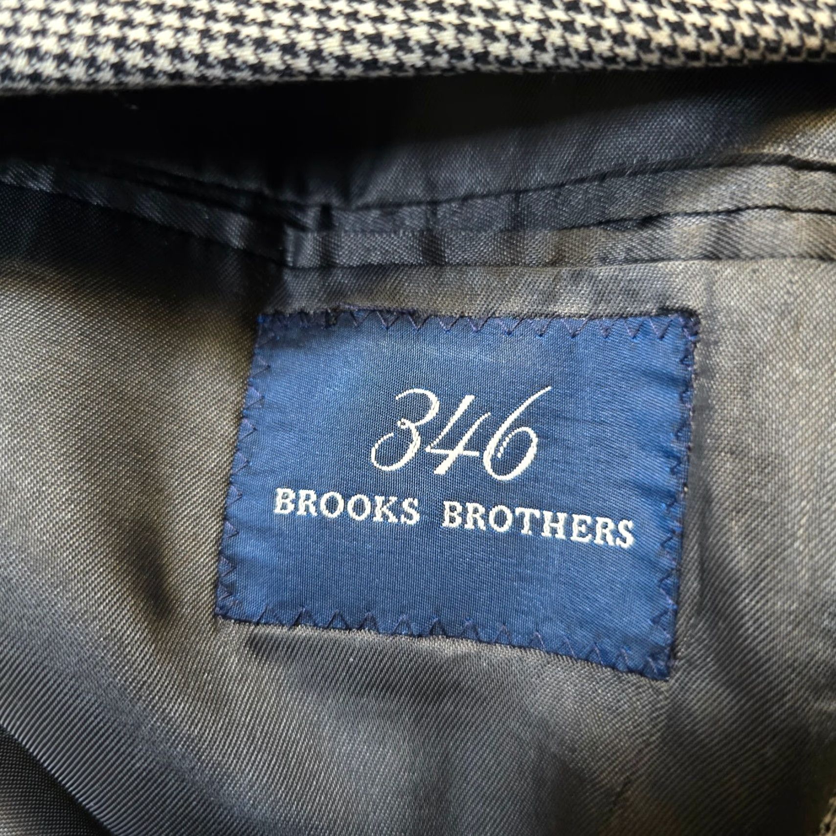 Brooks Brothers VINTAGE Brooks Brothers Blazer Mens Black 41 Wool Cashmere Houndstooth Sport Coat Jacket Plaid Wool Button Classic fit Men's Blazer 90s Size 42R - 6 Thumbnail