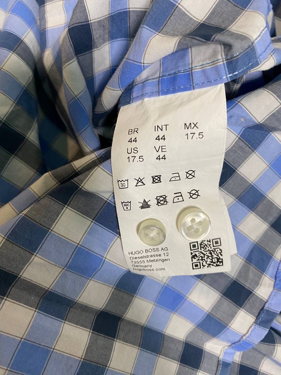 Hugo Boss Hugo Boss basic checkered classic shirt Size US XL / EU 56 / 4 - 5 Thumbnail