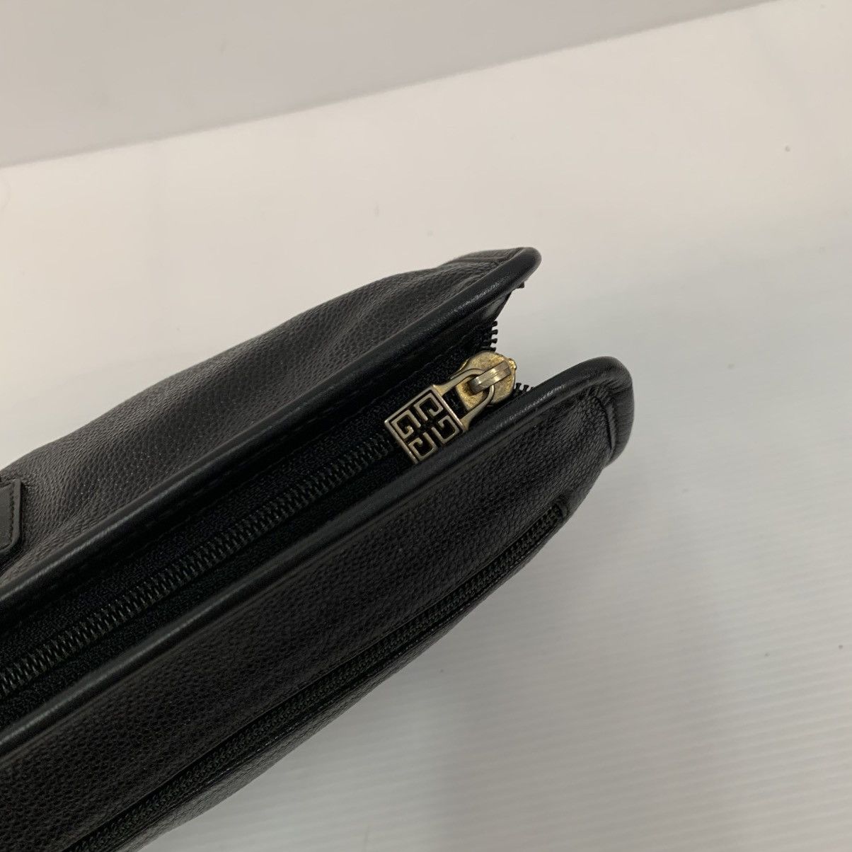 Givenchy Givenchy Vintage Clutch Bag Size ONE SIZE - 6 Thumbnail