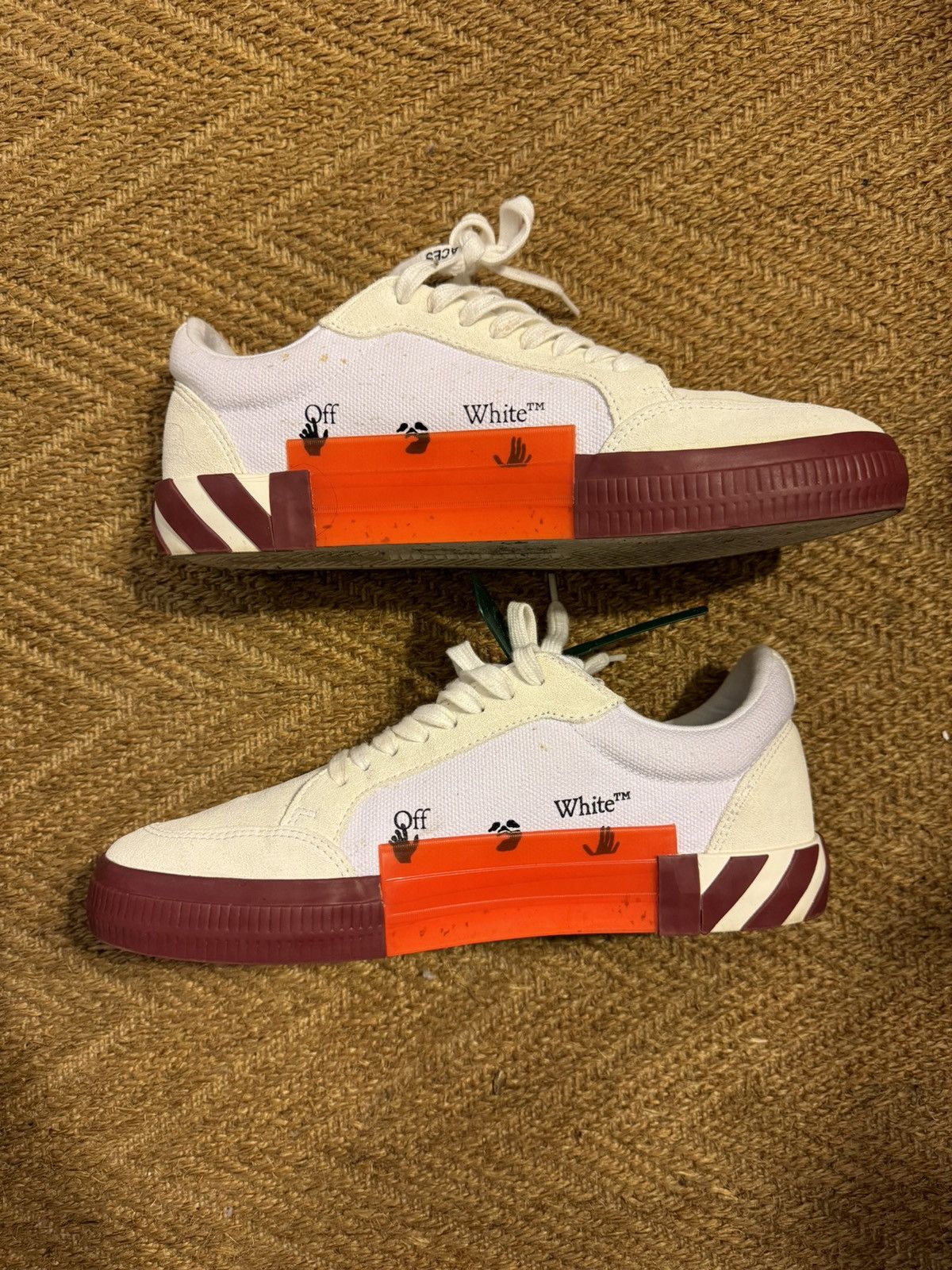 Off-White Off white vulcanized low sneakers Size US 10.5 / EU 43-44 - 2 Thumbnail
