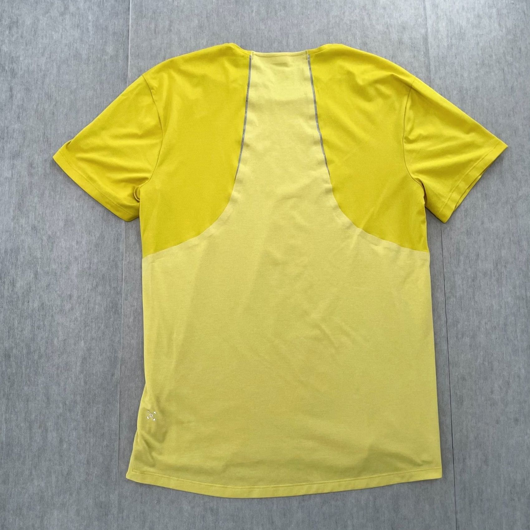 Lululemon Lululemon Shirt Adult Medium Yellow Quick Dry Reflective Breathable Lightweight Moisture Wicking Short Sleeve Mens M Size US M / EU 48-50 / 2 - 2 Thumbnail
