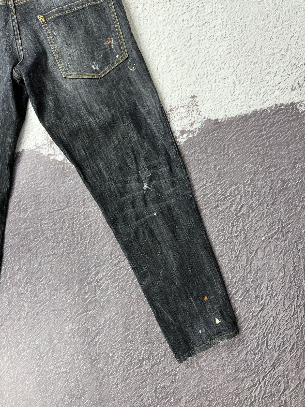 Dsquared2 Dsquared2 black distressed faded painted cropped jeans skiny Size US 34 / EU 50 - 14 Thumbnail