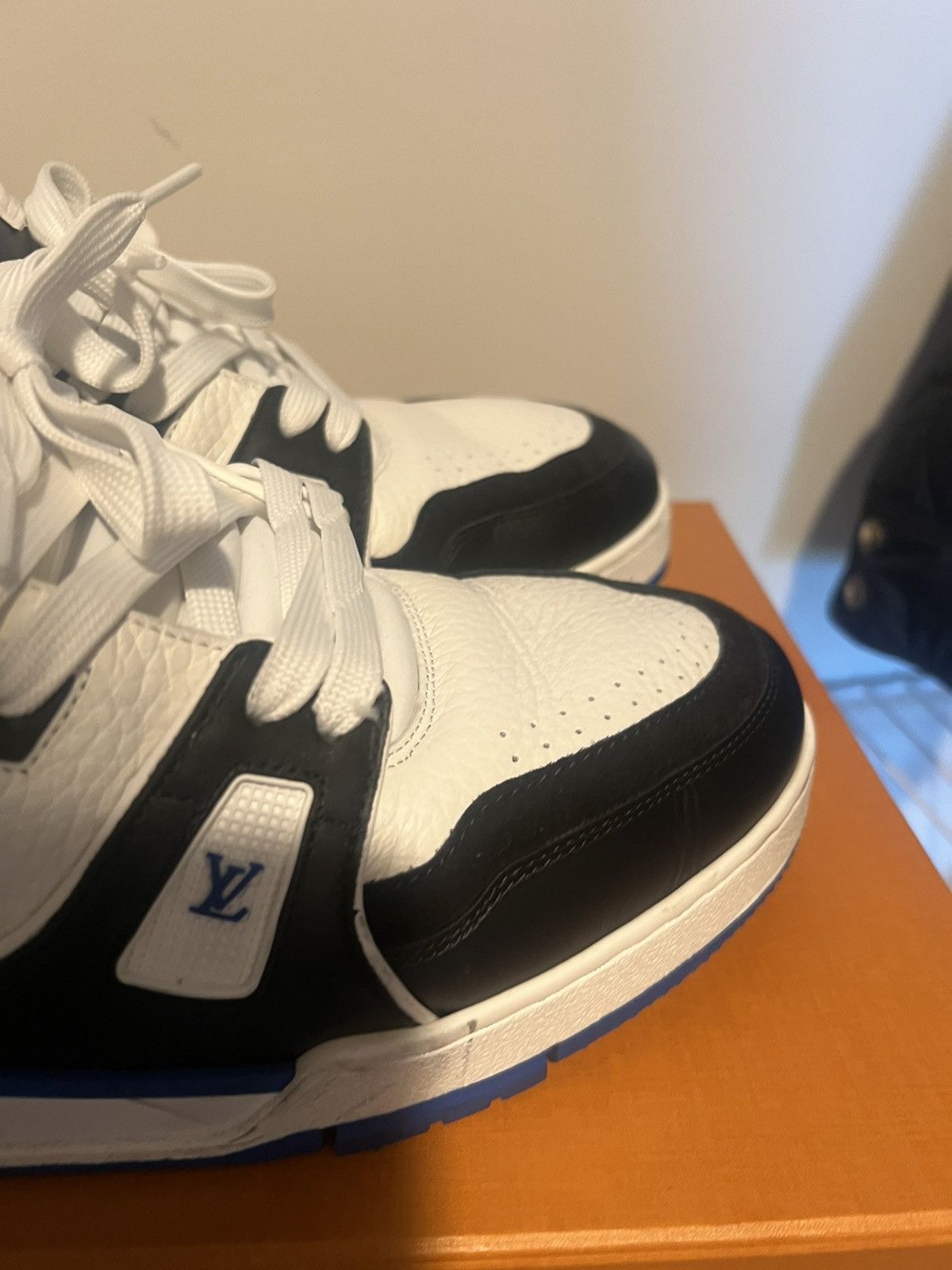 Louis Vuitton Louis Vuitton Trainer Size US 12 / EU 45 - 7 Thumbnail