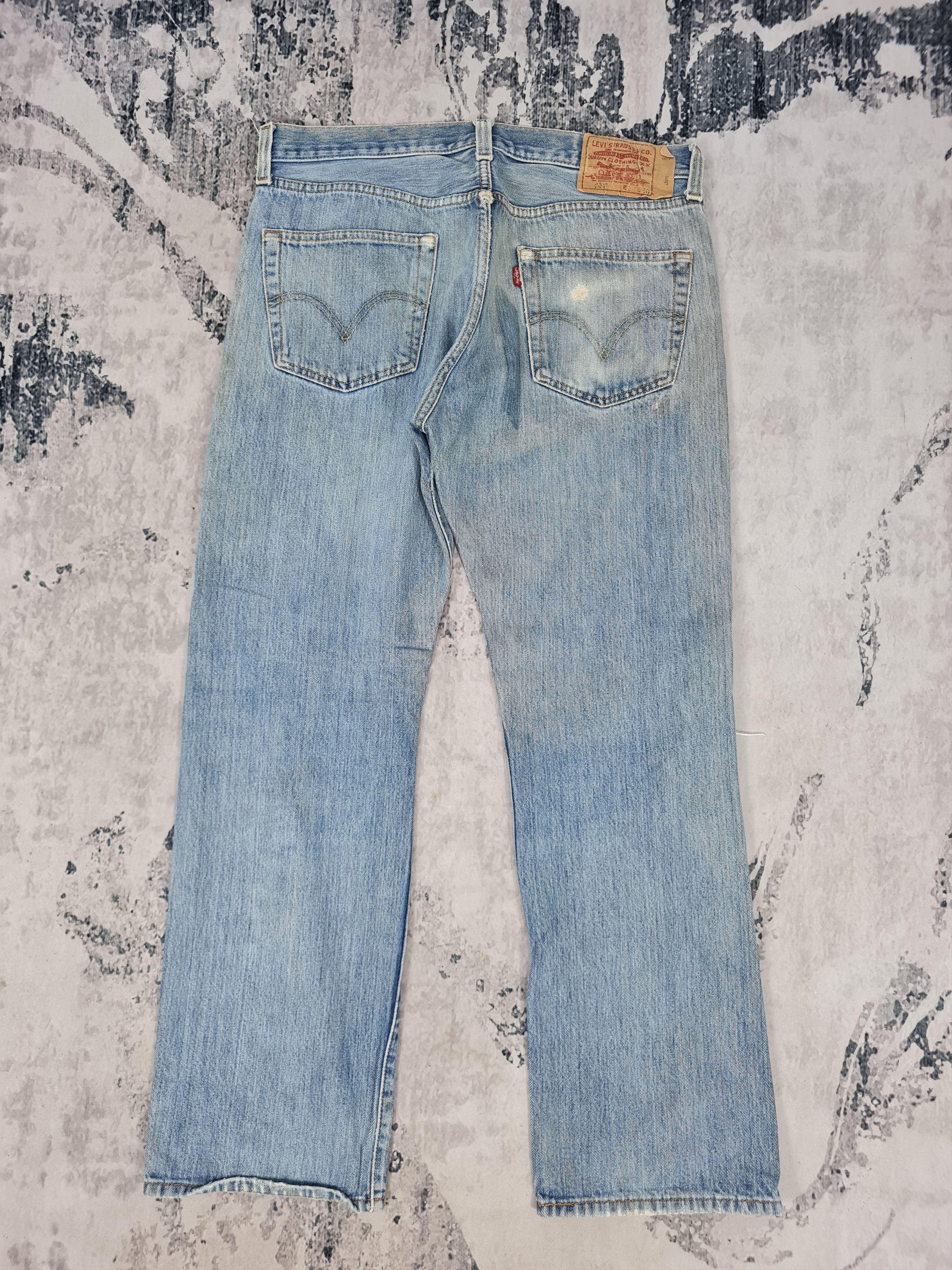Levi's Vtg LEVIS 501 Distressed Faded Ripped Jeans L0385 Size 34X29 Size US 34 / EU 50 - 2 Thumbnail