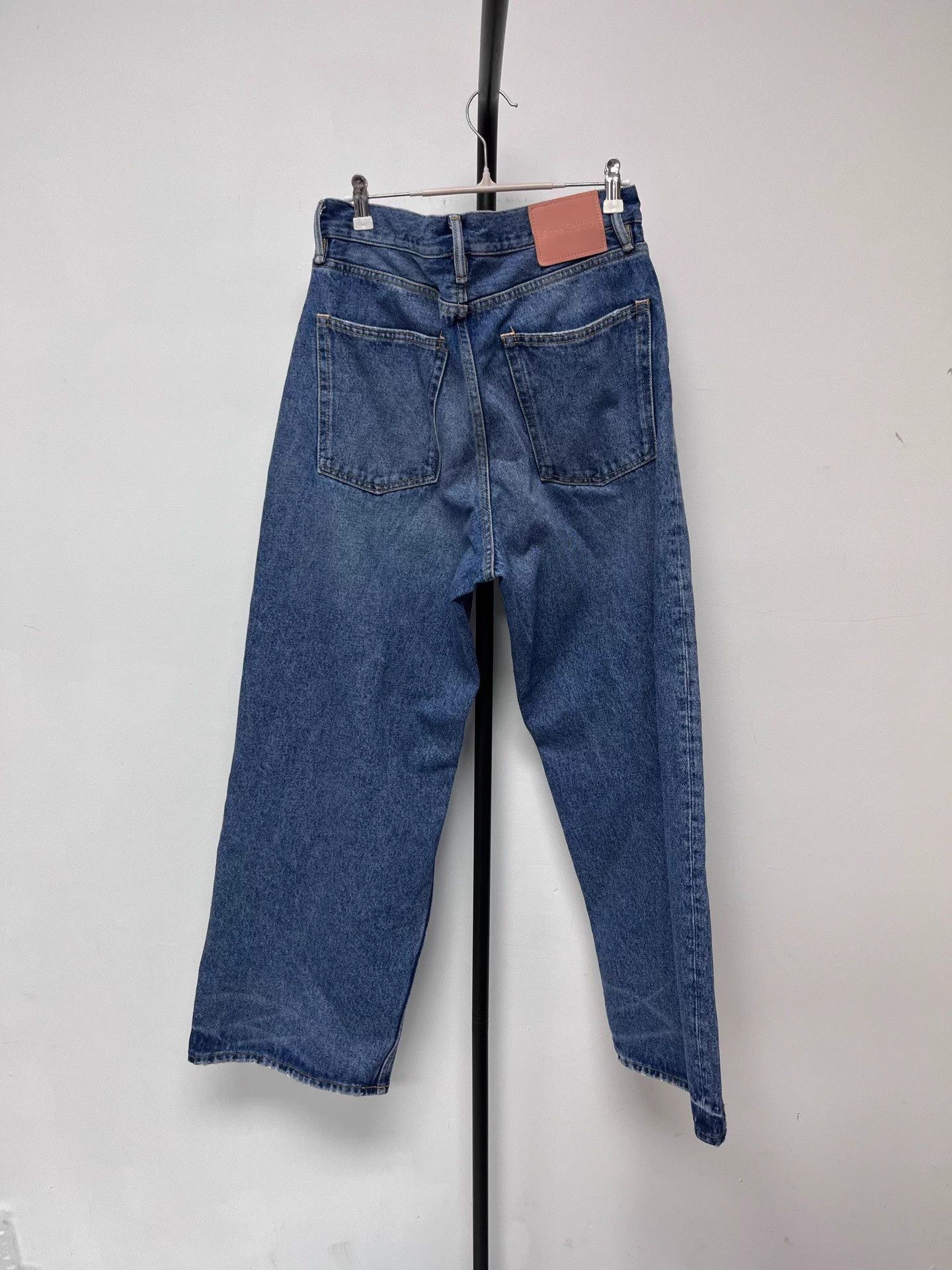 Acne Studios Acne Studios Denim Vintage Wash Mid-Waist Relaxed Straight Size US 34 / EU 50 - 2 Thumbnail