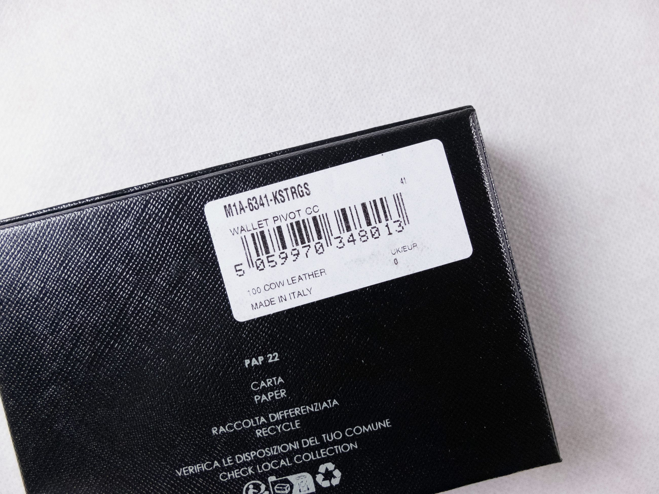 Paul Smith PAUL SMITH black leather bifold wallet w colorful inside Size ONE SIZE - 8 Thumbnail