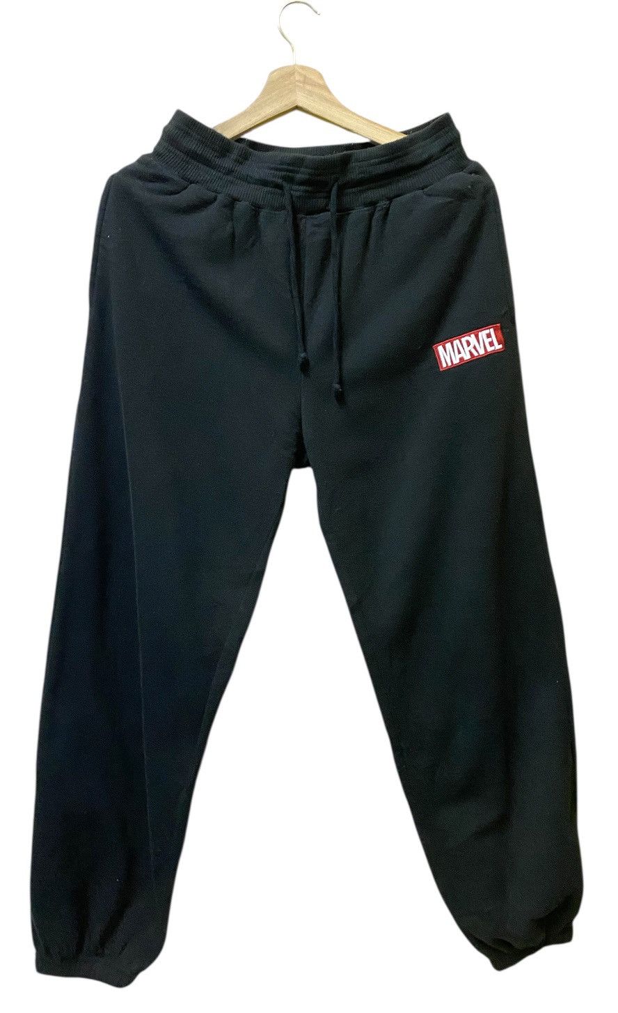 Marvel Comics Marvel Sweatshirt and Marvel Sweatpants Size US 32 / EU 48 - 4 Thumbnail