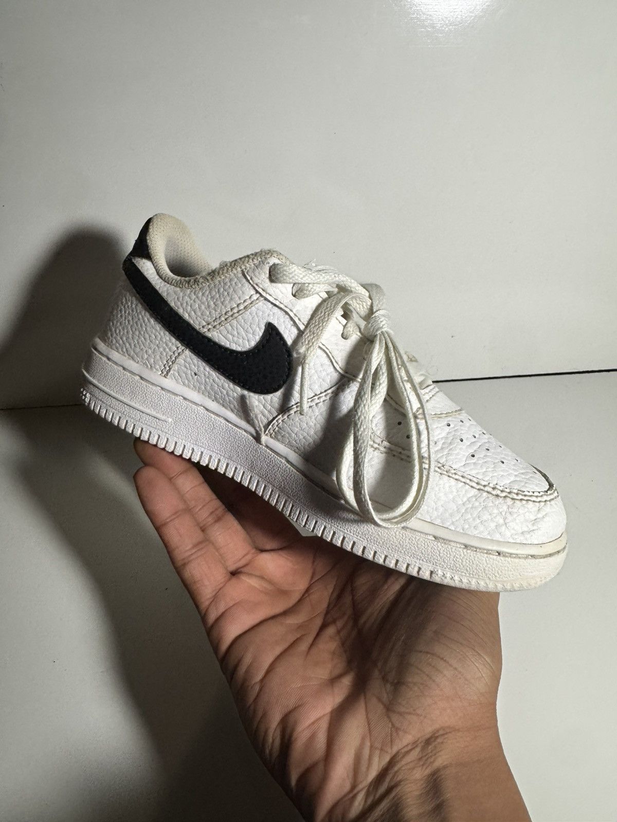 Nike Nike Air Force 1 “White Black” PS Size 1Y Size US 4 / IT 34 - 3 Thumbnail