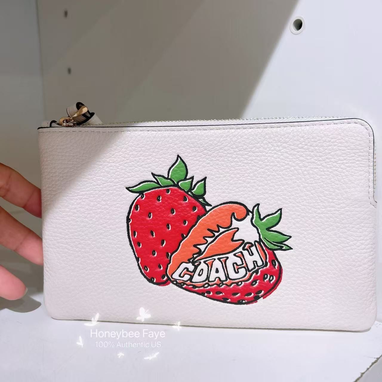 Coach Large Corner Zip Wristlet With Strawberry Graphic CBB79 Size ONE SIZE - 2 Thumbnail