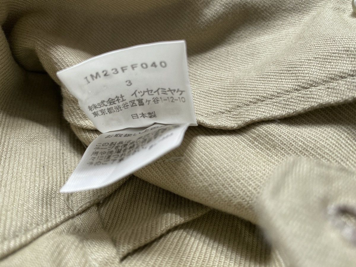 Issey Miyake Vintage Brand Issey Miyake Flared Jeans 1990s Size US 29 - 14 Thumbnail