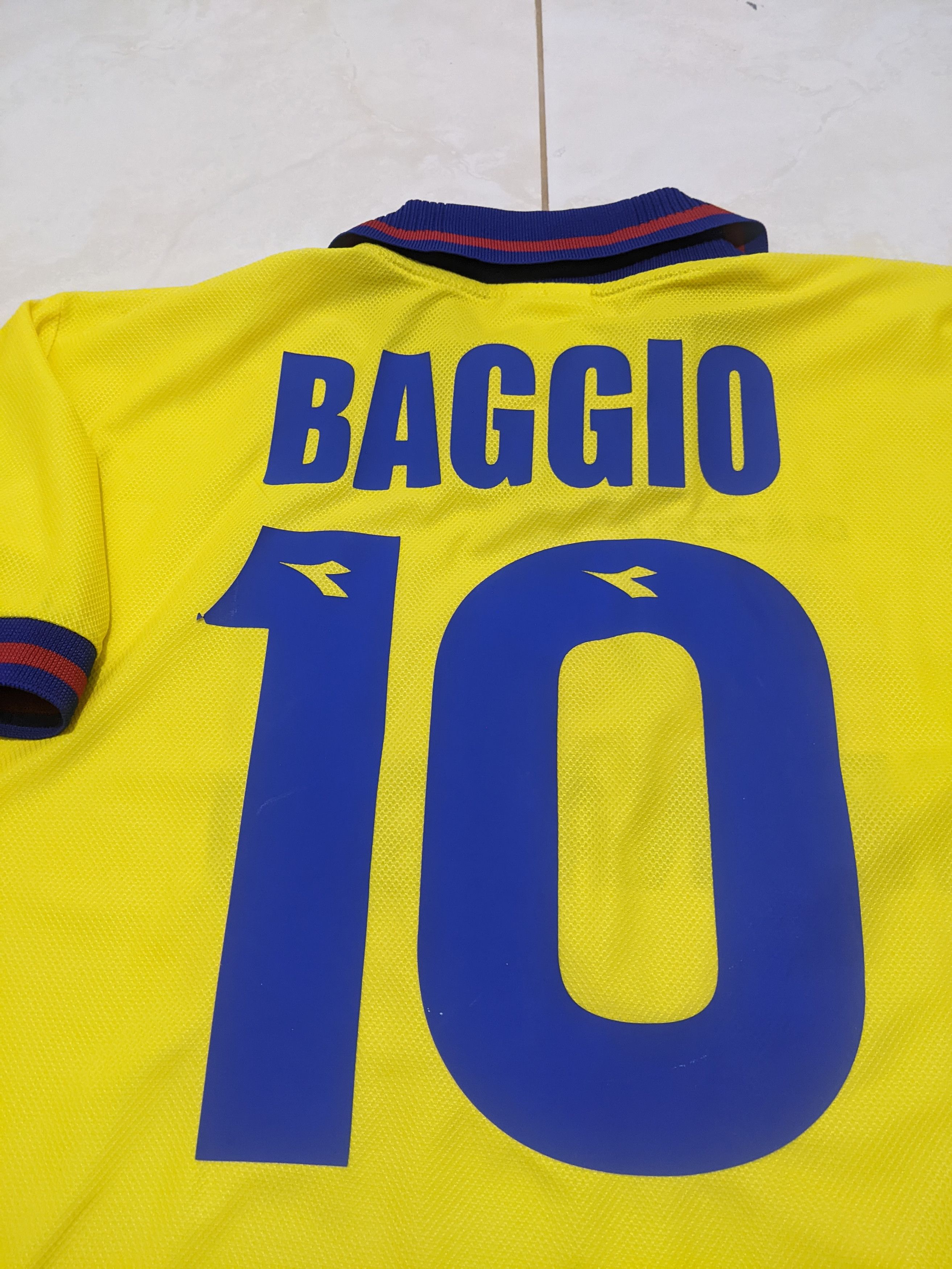 Diadora Jersey Brescia 1998-99 third luca Baggio football shirt Size US L / EU 52-54 / 3 - 3 Thumbnail