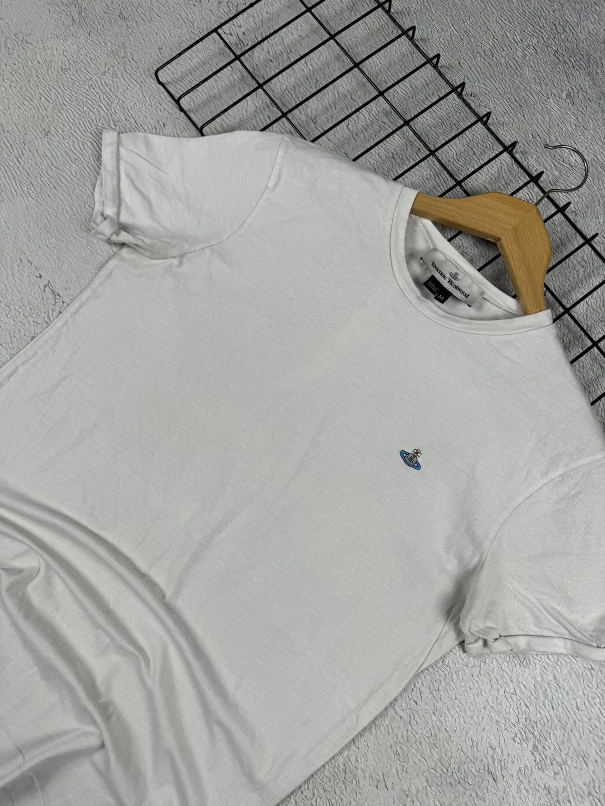 Vintage × Vivienne Westwood Vintage Vivienne Westwood Logos White Tee Oldmoney S size Size US S / EU 44-46 / 1 - 3 Thumbnail