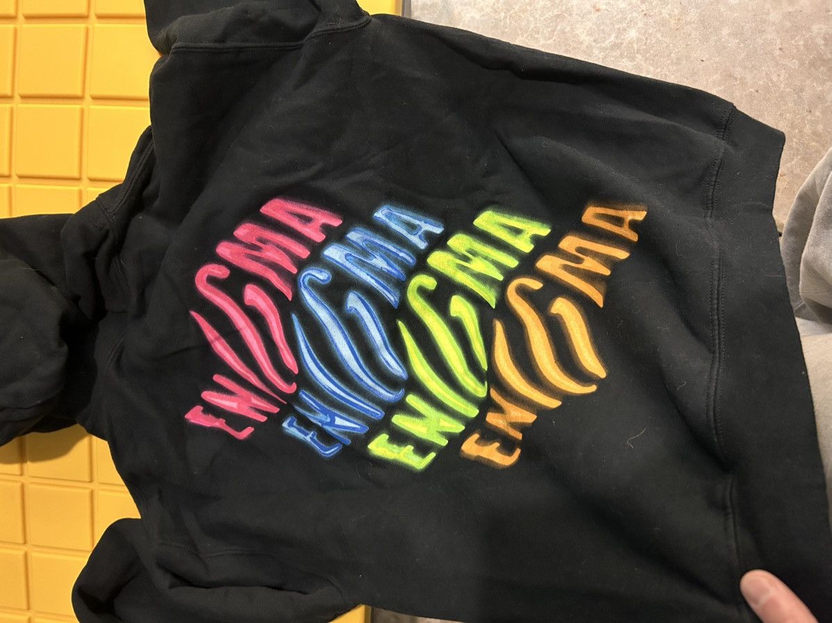 Gildan Lady Gaga Enigma Tour Merch 2019 Size US M / EU 48-50 / 2 - 2 Thumbnail