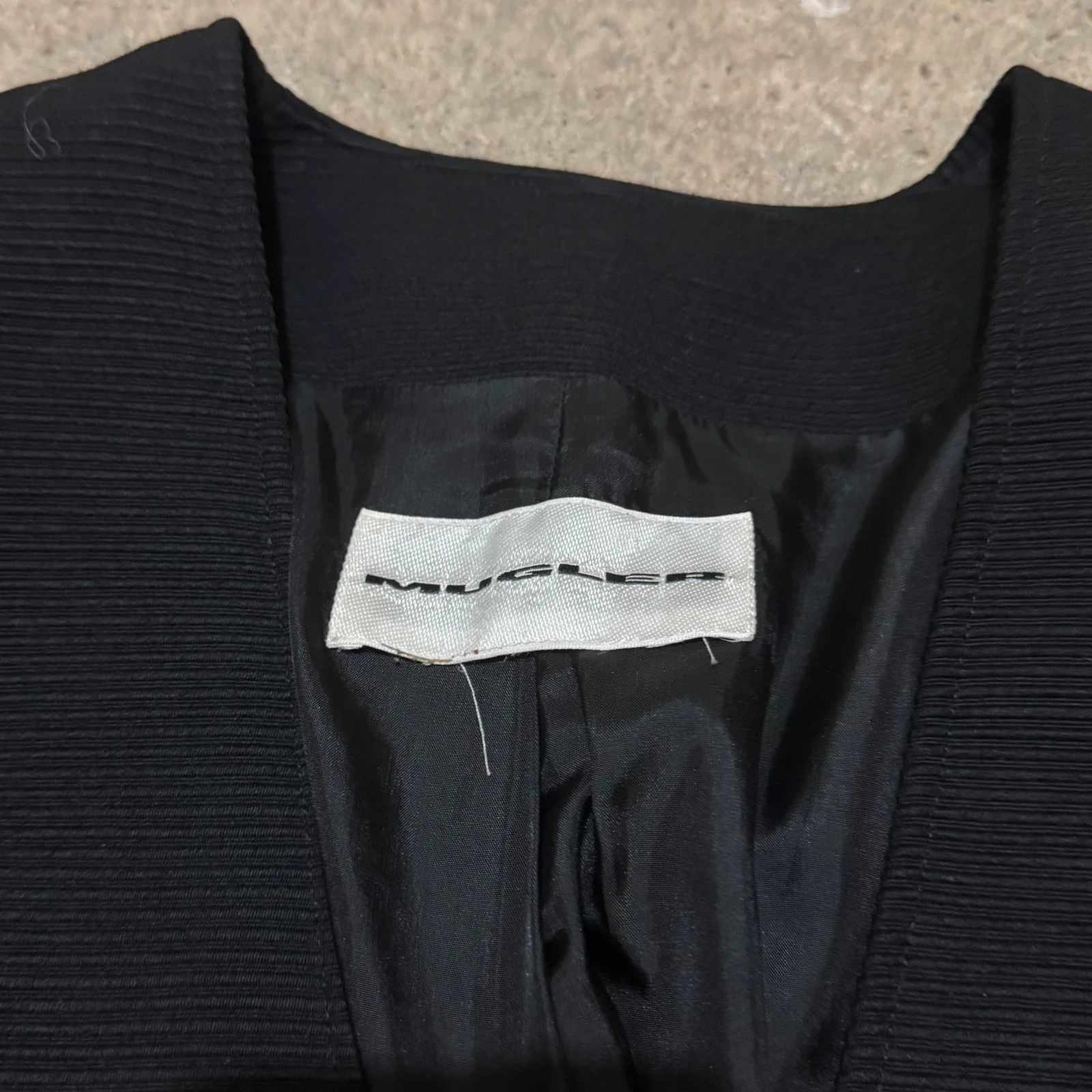 Mugler Mugler suit set blazer and skirt Size M / US 6-8 / IT 42-44 - 4 Thumbnail