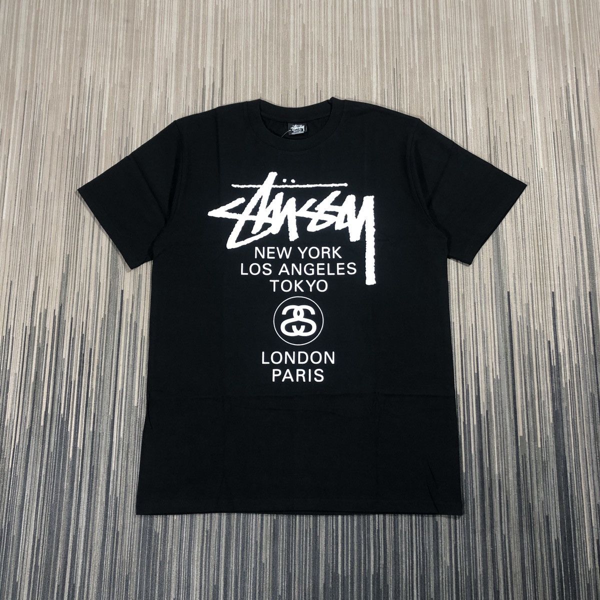 Stussy × Vintage Stussy World Tour Tee Size US M / EU 48-50 / 2 - 2 Thumbnail
