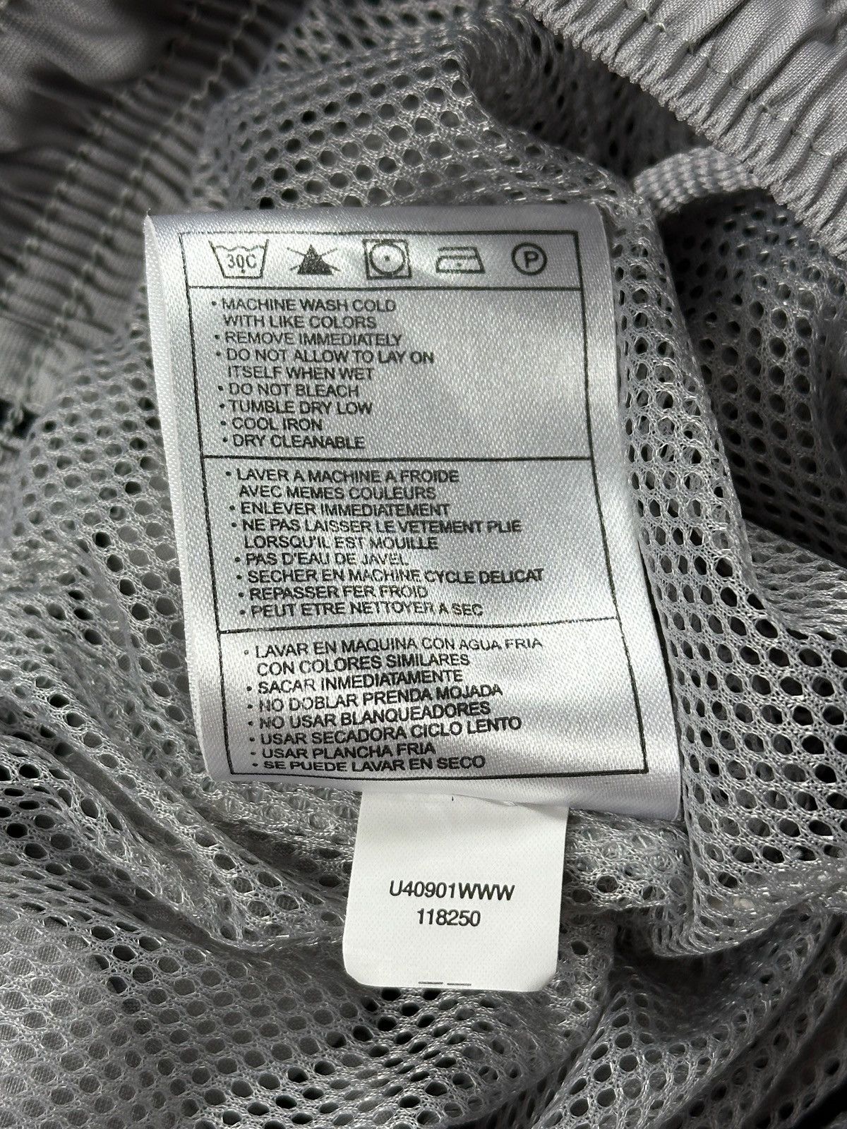 Nike Vintage Y2K Nike Shorts Size US 32 / EU 48 - 11 Thumbnail