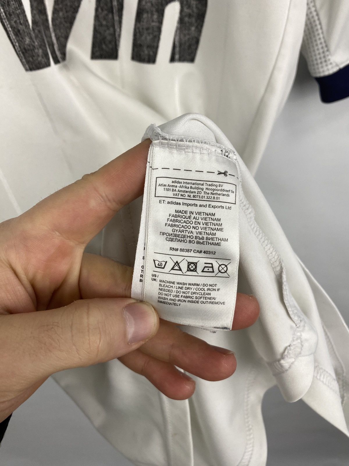 Adidas Y2K Real Madrid Adidas 110 Years 2013 Soccer Jersey Rare Size US S / EU 44-46 / 1 - 7 Thumbnail