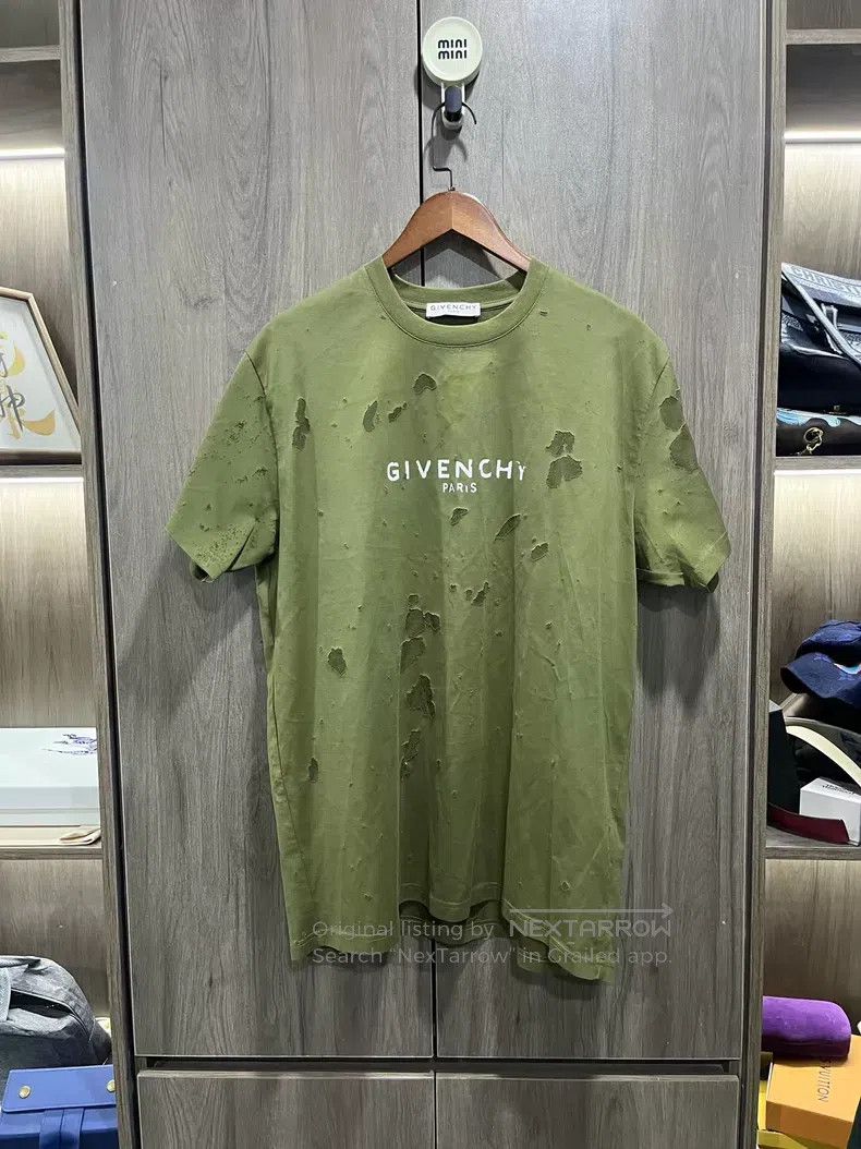 Givenchy Givenchy Green distressed round neck short sleeve Size US S / EU 44-46 / 1 - 1 Thumbnail