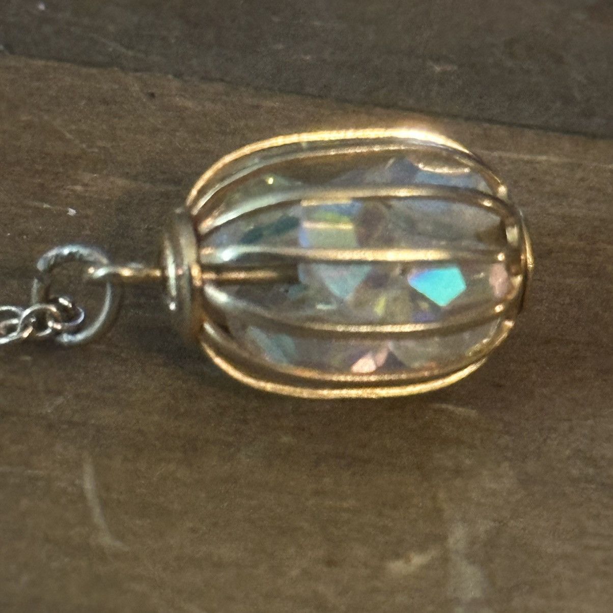 Vintage Vintage caged Aurora Borealis crystal pendant necklace Size ONE SIZE - 5 Thumbnail