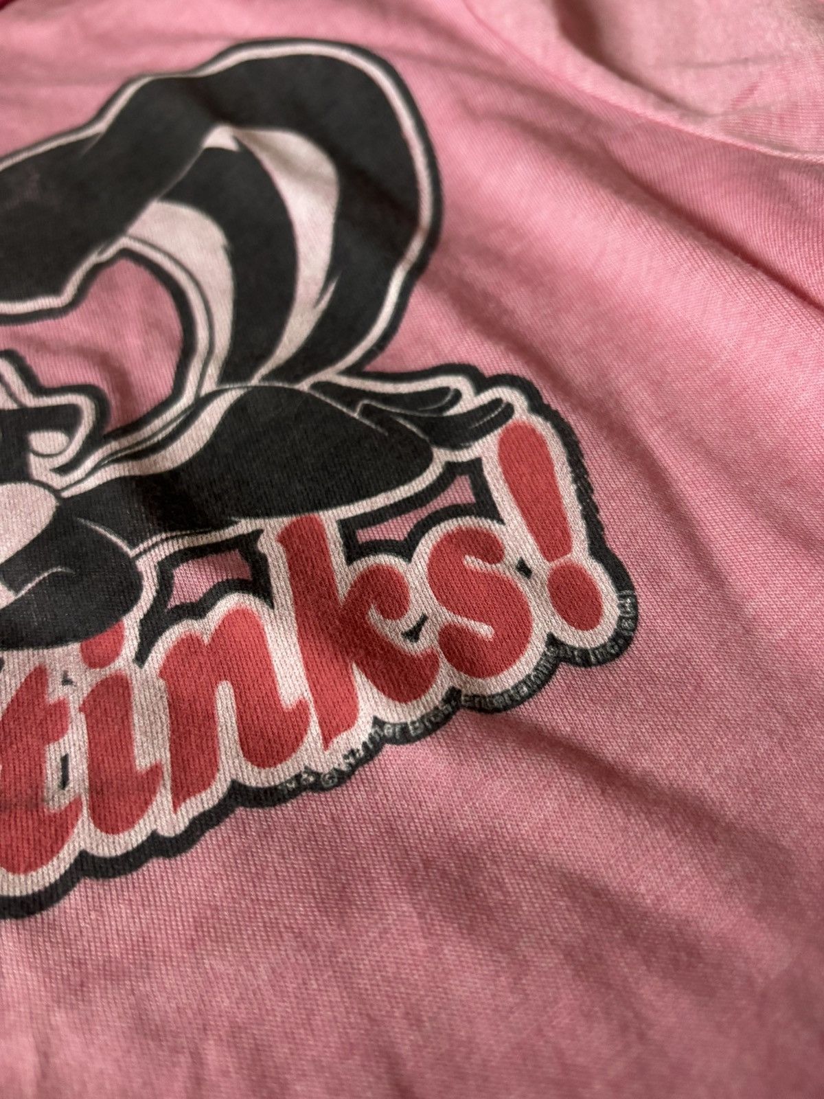 Vintage × Warner Bros CRAZY Y2K WARNER BROS “LOVE STINKS” TEE MADE IN USA Size M / US 6-8 / IT 42-44 - 2 Thumbnail