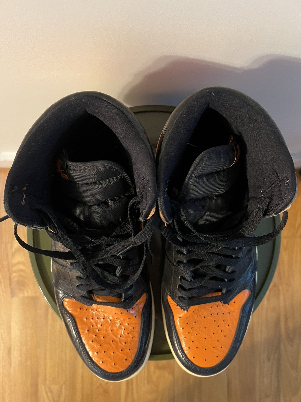 Jordan Brand Air Jordan 1 Shattered Backboard 3.0 Size US 13 / EU 46 - 2 Thumbnail