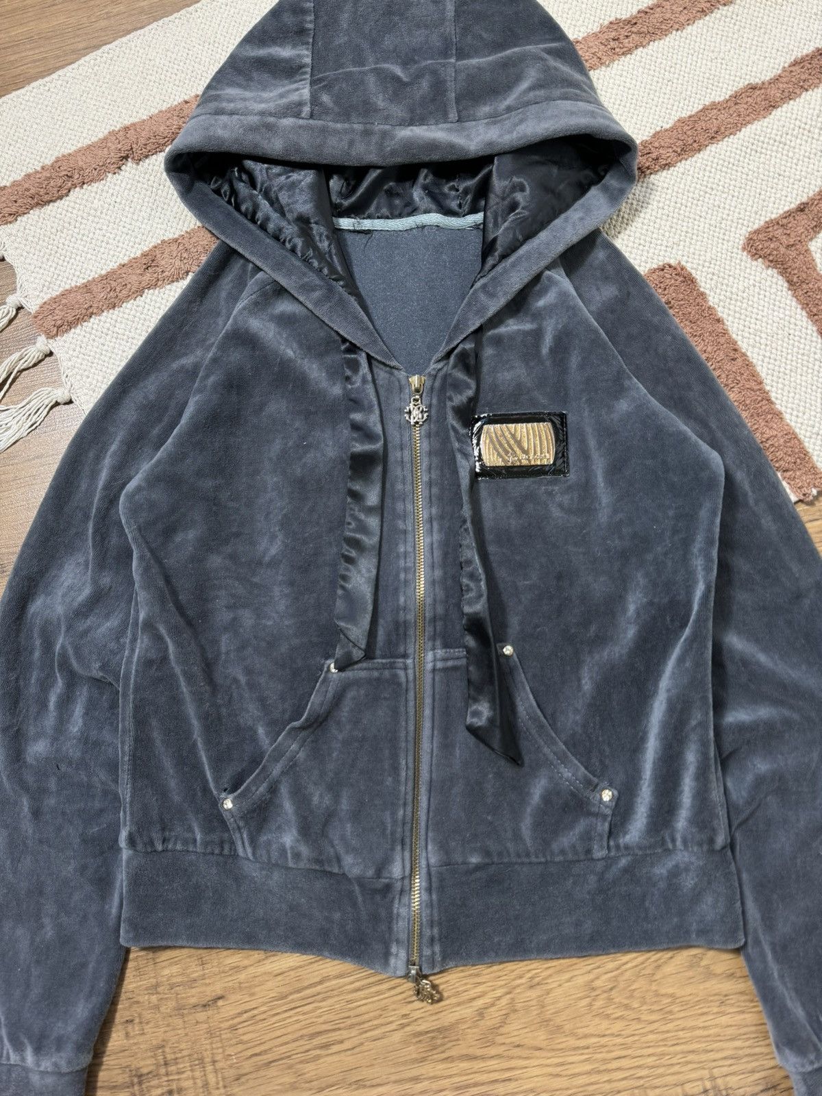 Roberto Cavalli VINTAGE ROBERTO CAVALLI VELOUR ZIP HOODIE Size M / US 6-8 / IT 42-44 - 4 Thumbnail