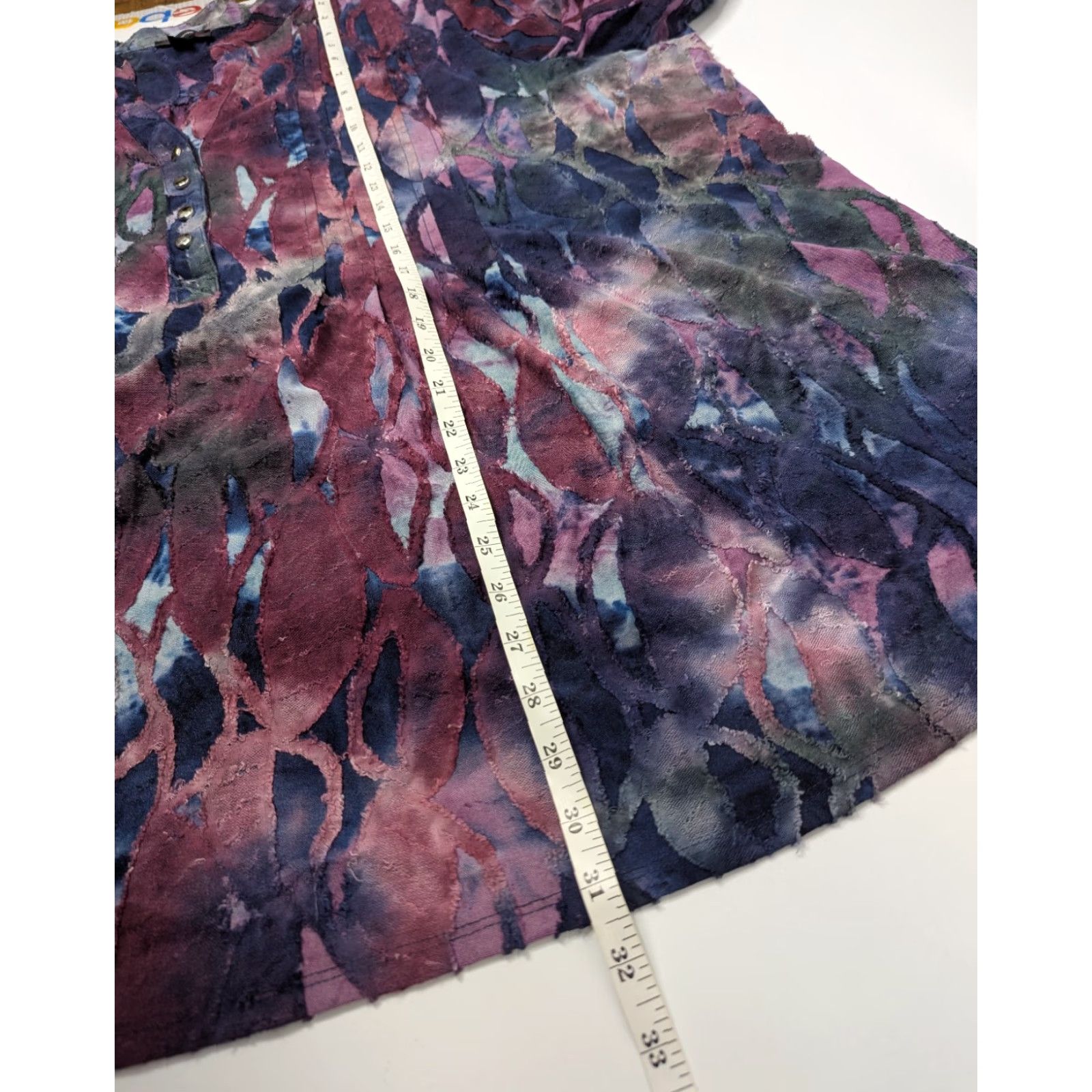 Vintage Cocomo Purple Abstract 3/4 Roll Tab Sleeve Button Top V-Neck Henley 5X Plus Size Women Blouse Size XXL / US 16-18 / IT 52-54 - 4 Thumbnail