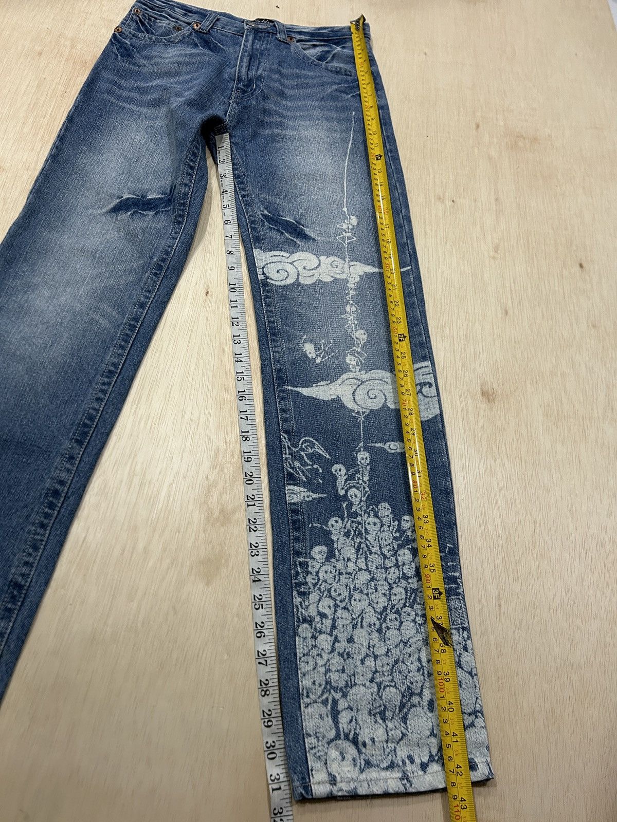 Japanese Brand Vintage 2000s Gold Rush ‘Skull Climbing’ Printed Rare Jeans Size US 29 - 12 Thumbnail