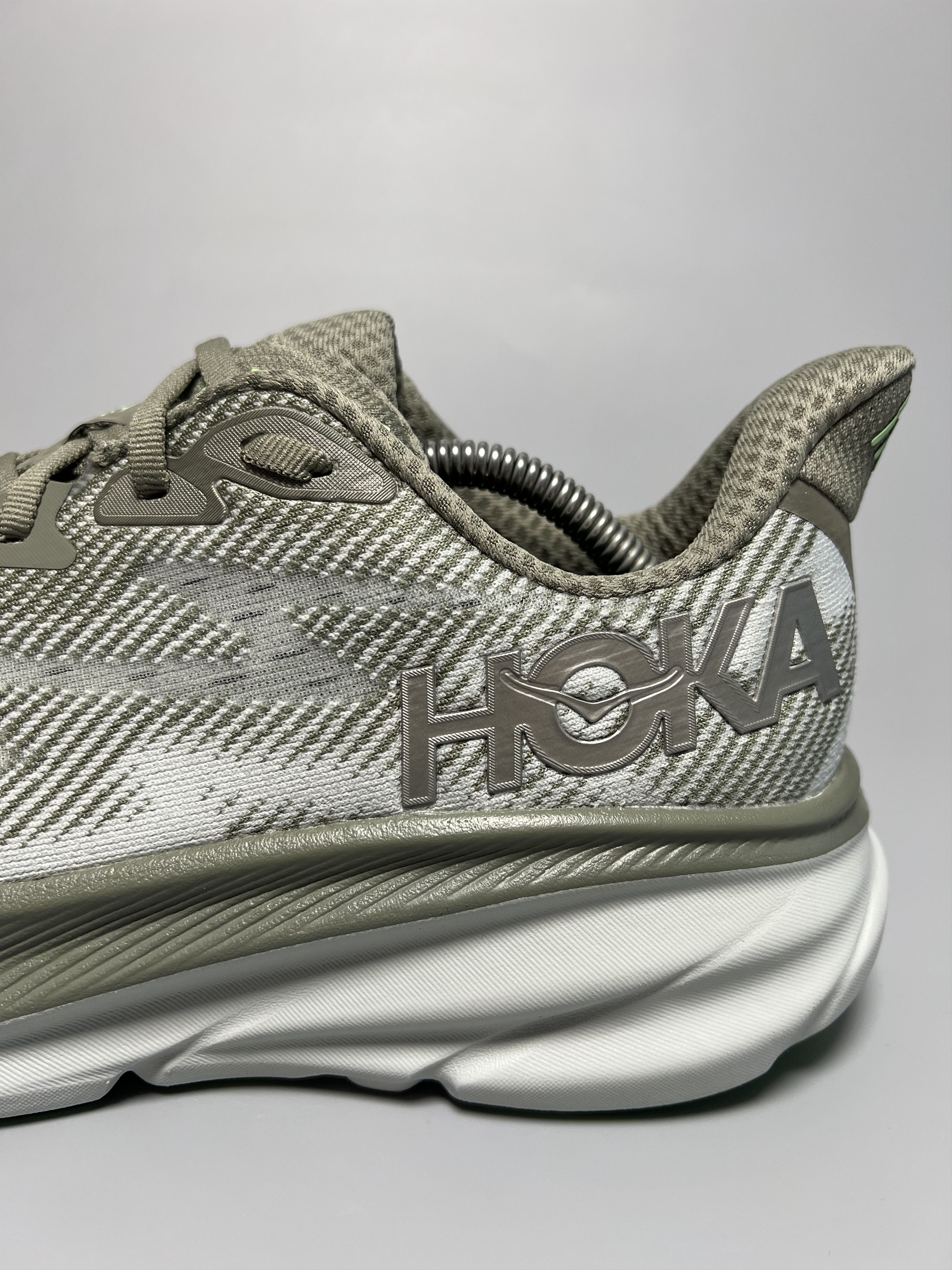 Hoka 9D Hoka One One Clifton 9 Running Shoes Walking Gym Size US 9 / EU 42 - 9 Thumbnail