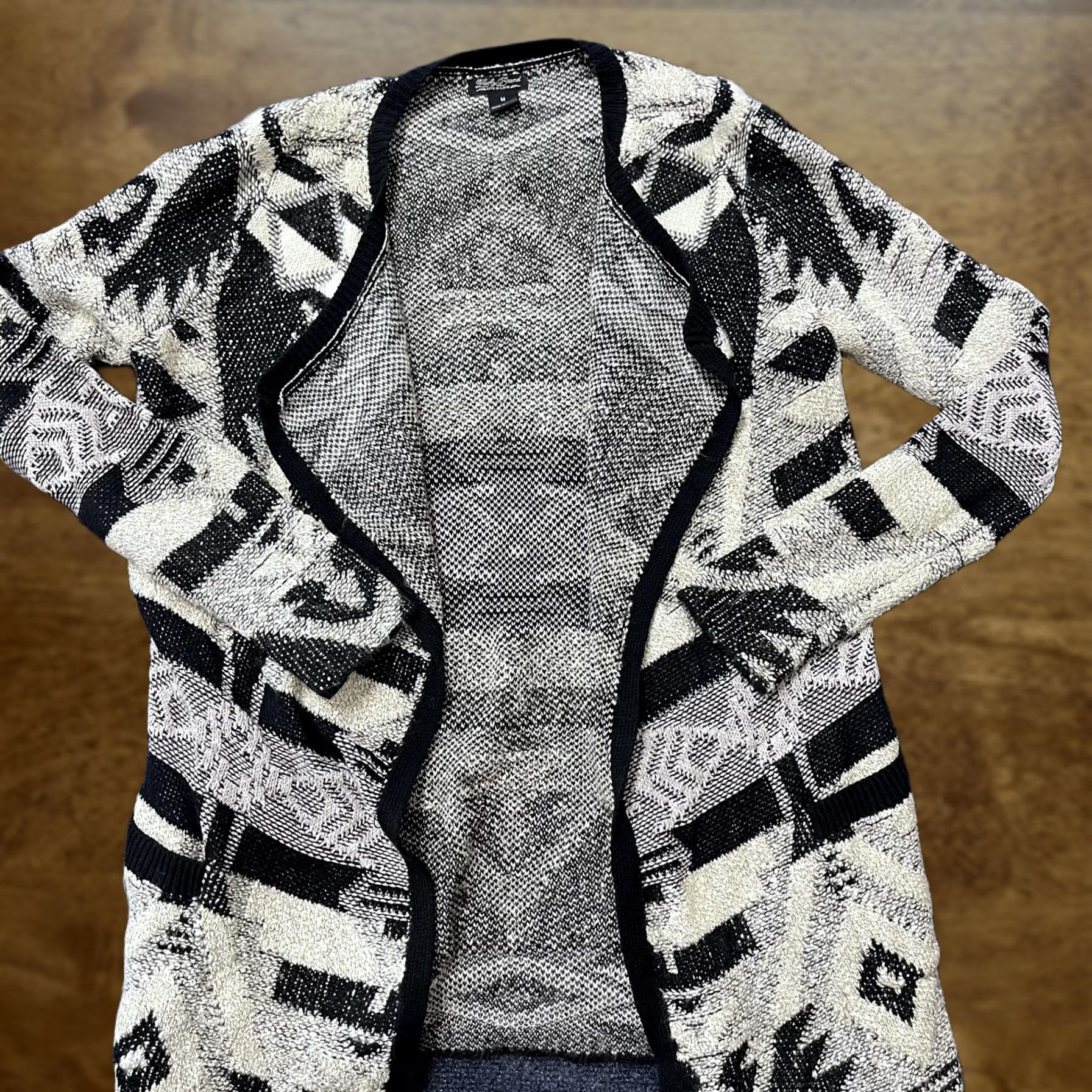 Lucky Brand Lucky Brand Sweater Cardigan Womens Medium Black White Aztec Knit Open Front Geometric Patterned Crewneck Longline Casual Size M / US 6-8 / IT 42-44 - 1 Thumbnail