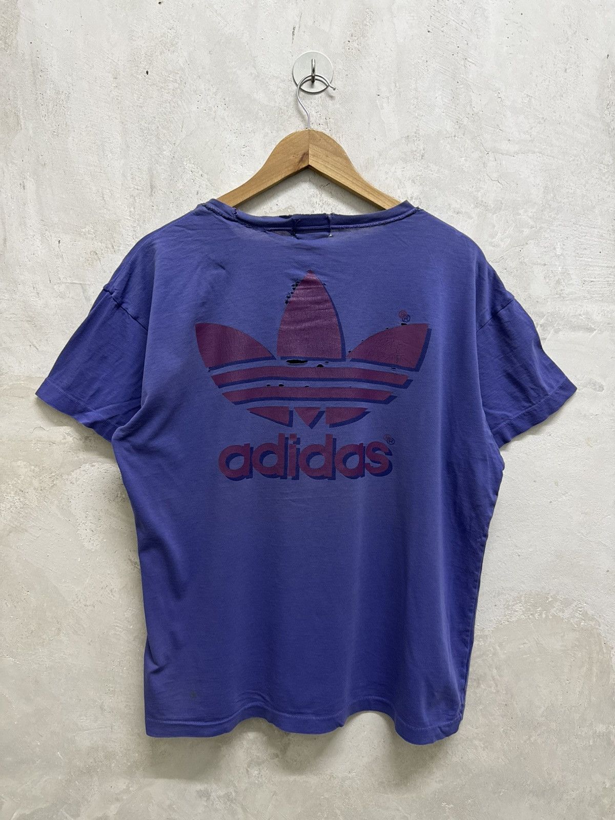 Adidas Vintage 90’s Distressed Adidas Descente Trefoil Thrashed Tee Size US M / EU 48-50 / 2 - 1 Thumbnail