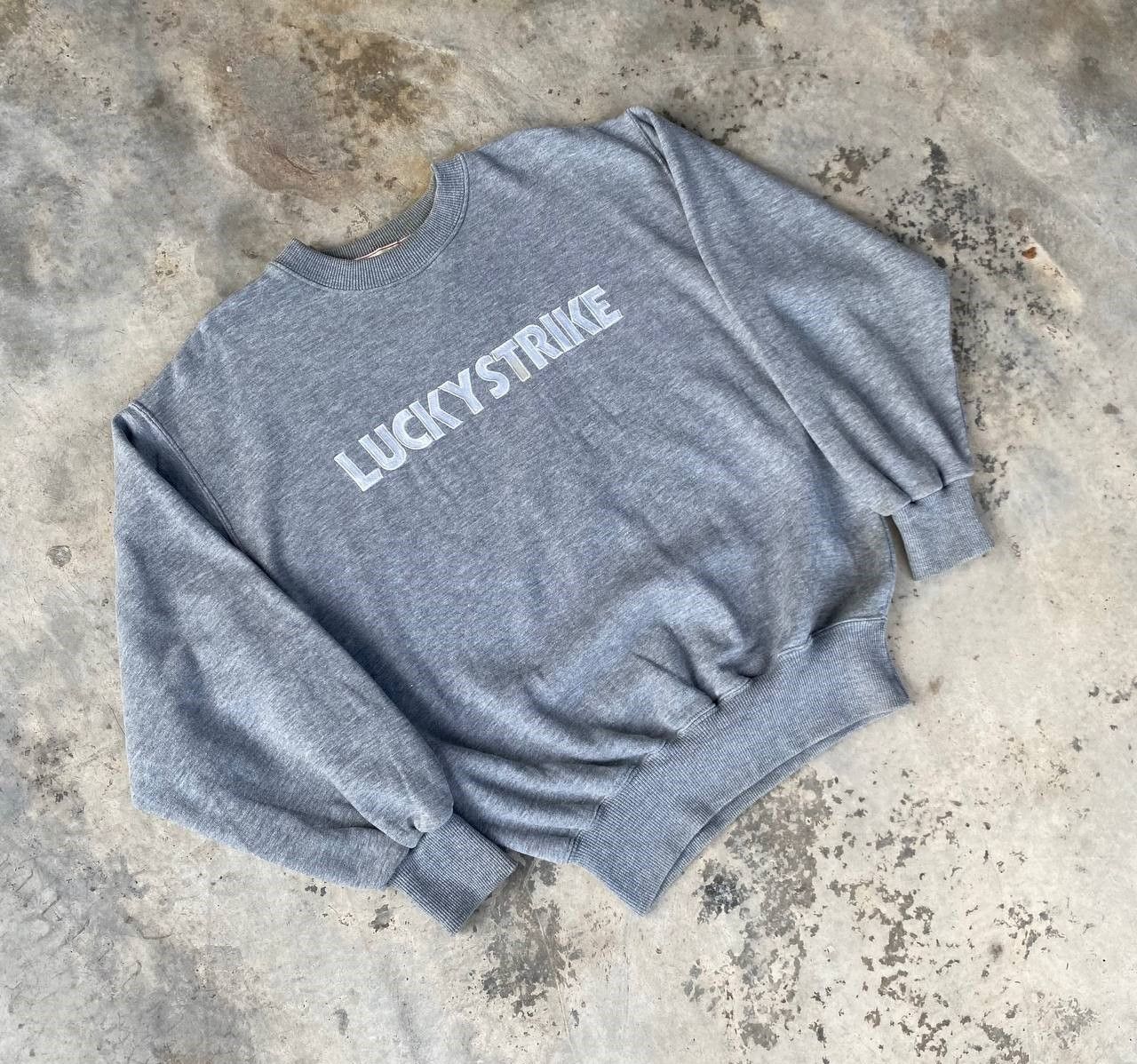 Vintage VINTAGE LUCKY STRIKE CREWNECK JUMPER EMBROIDERED Size US M / EU 48-50 / 2 - 3 Thumbnail