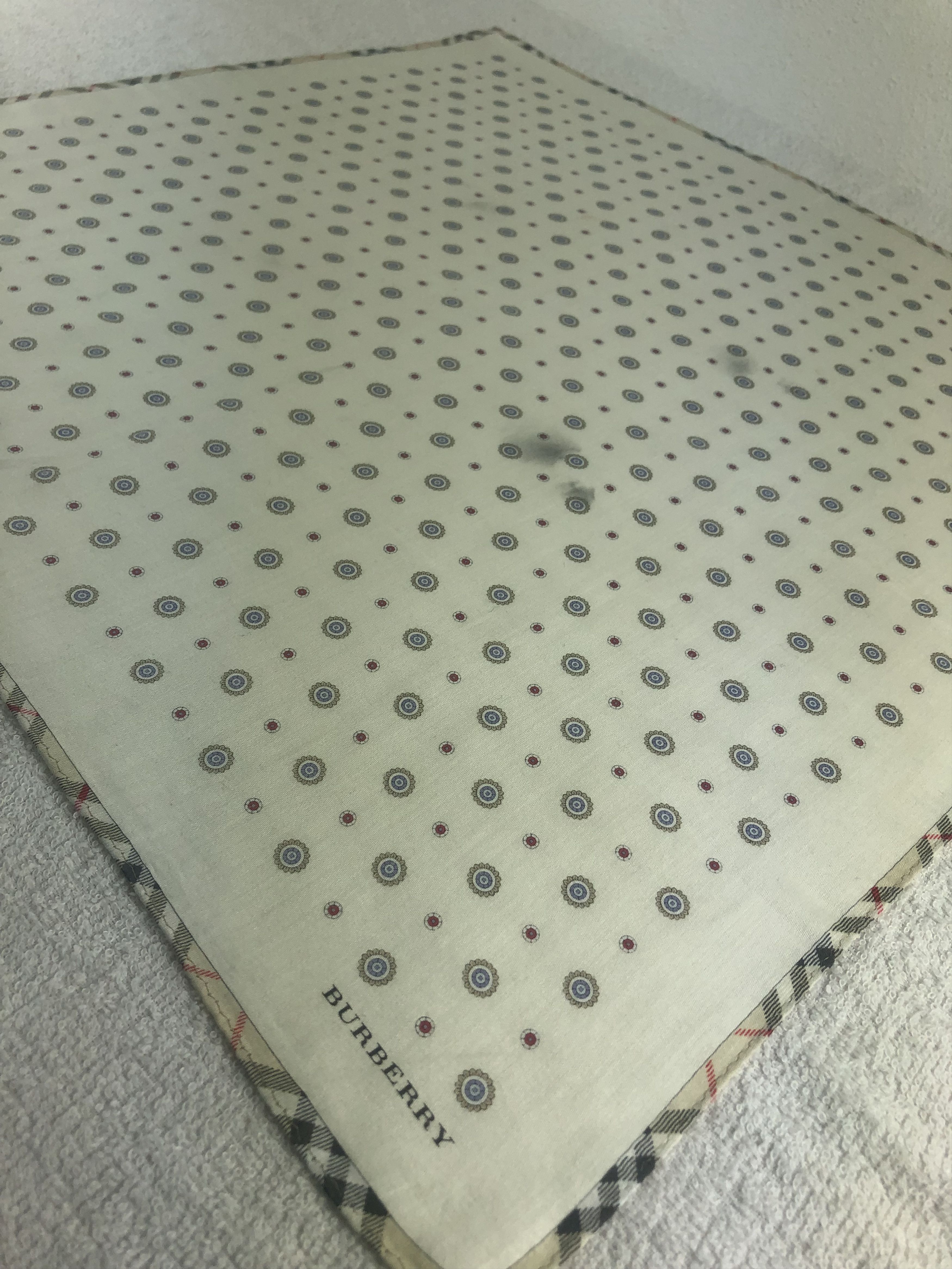 Burberry Burberry Handkerchief / Bandana / Neckerchief C265 Size ONE SIZE - 4 Thumbnail
