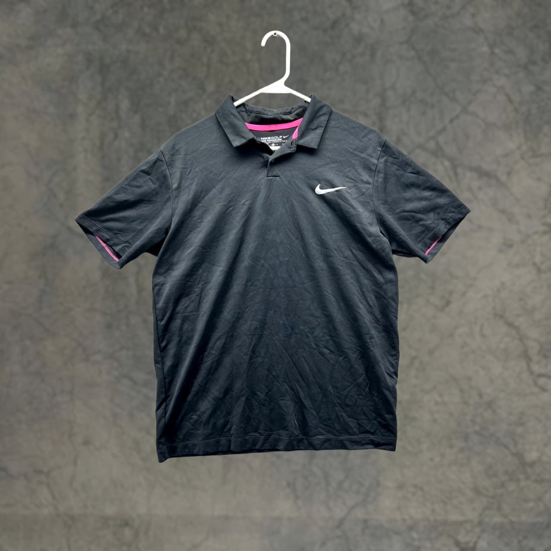 Nike Nike Golf Polo Shirt Men Medium Black Tour Performance Dri Fit Swoosh Golfer Size US M / EU 48-50 / 2 - 1 Thumbnail