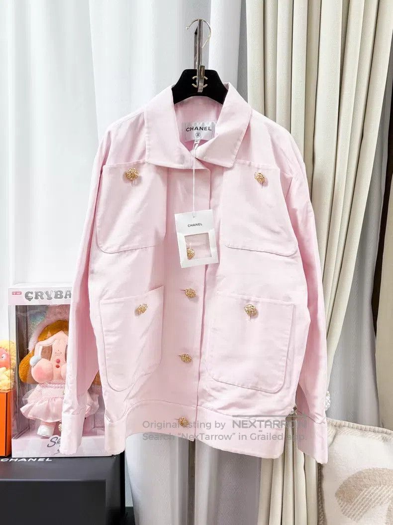 Chanel Chanel Gold buckle four-pocket long-sleeved jacket Size XS / US 0-2 / IT 36-38 - 1 Thumbnail
