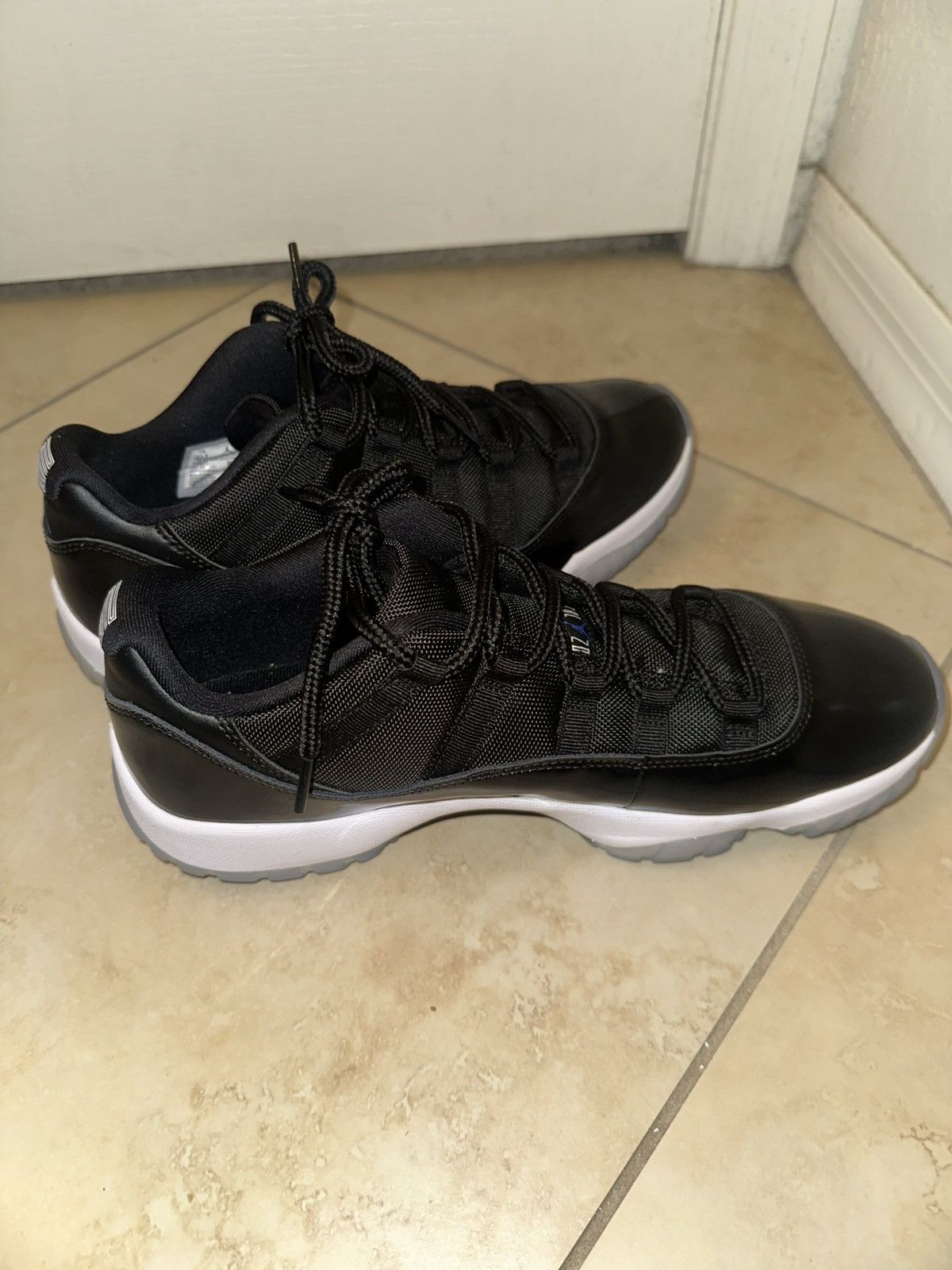 Jordan Brand Jordan 11 space jam low Size US 11.5 / EU 44-45 - 2 Thumbnail
