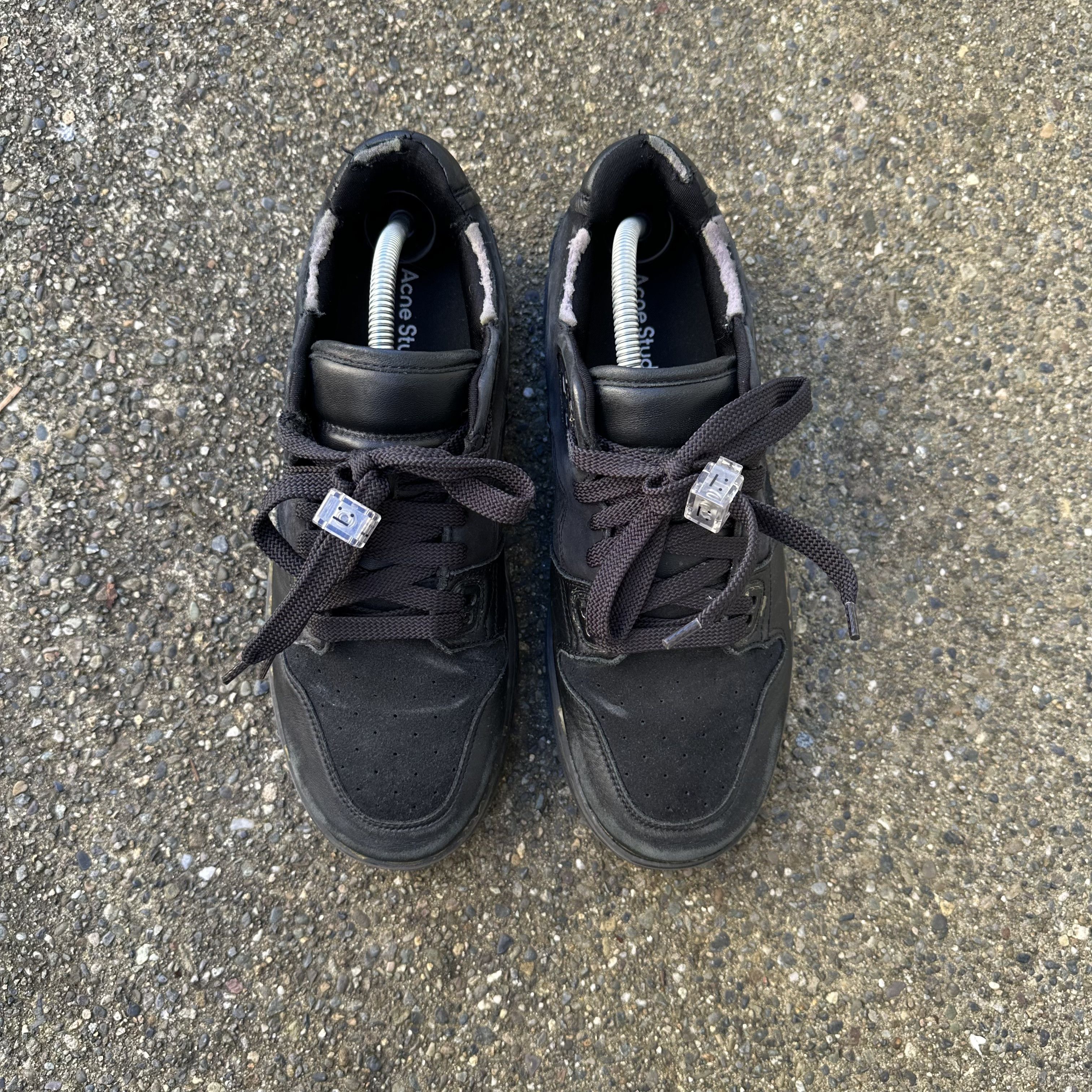 Acne Studios Acne Studios Distressed Basket Sneaker Size US 10 / EU 43 - 3 Thumbnail