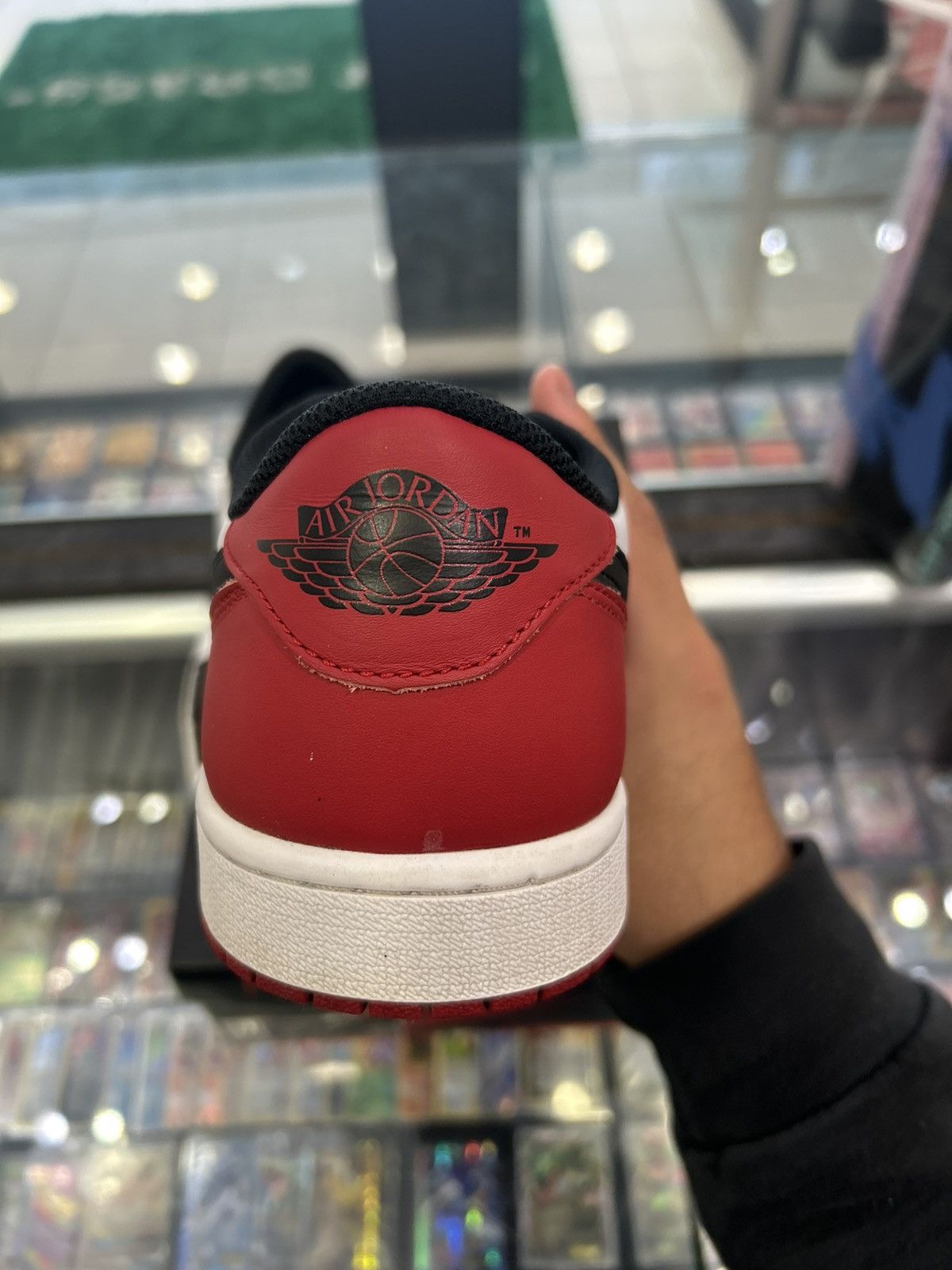Jordan Brand Jordan 1 low black toe low Size US 11 / EU 44 - 3 Thumbnail