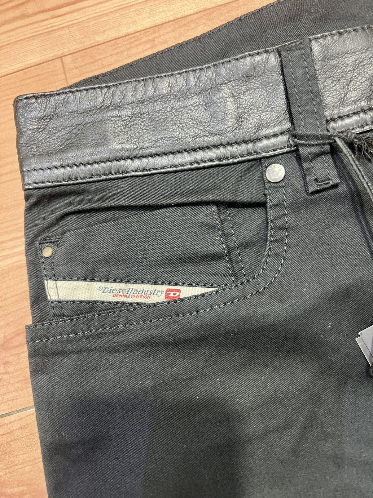 Diesel Diesel fabric+leather pant size 32 Size US 32 / EU 48 - 3 Thumbnail