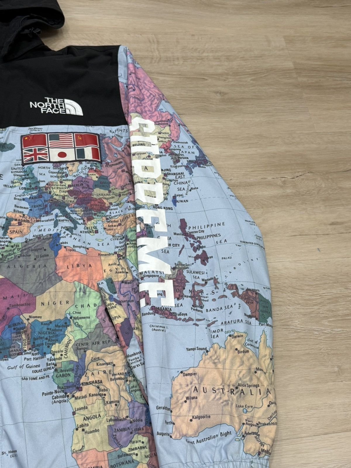 Supreme × The North Face Supreme/TNF Atlas World Map Expedition Mountain Jacket Size US L / EU 52-54 / 3 - 4 Thumbnail