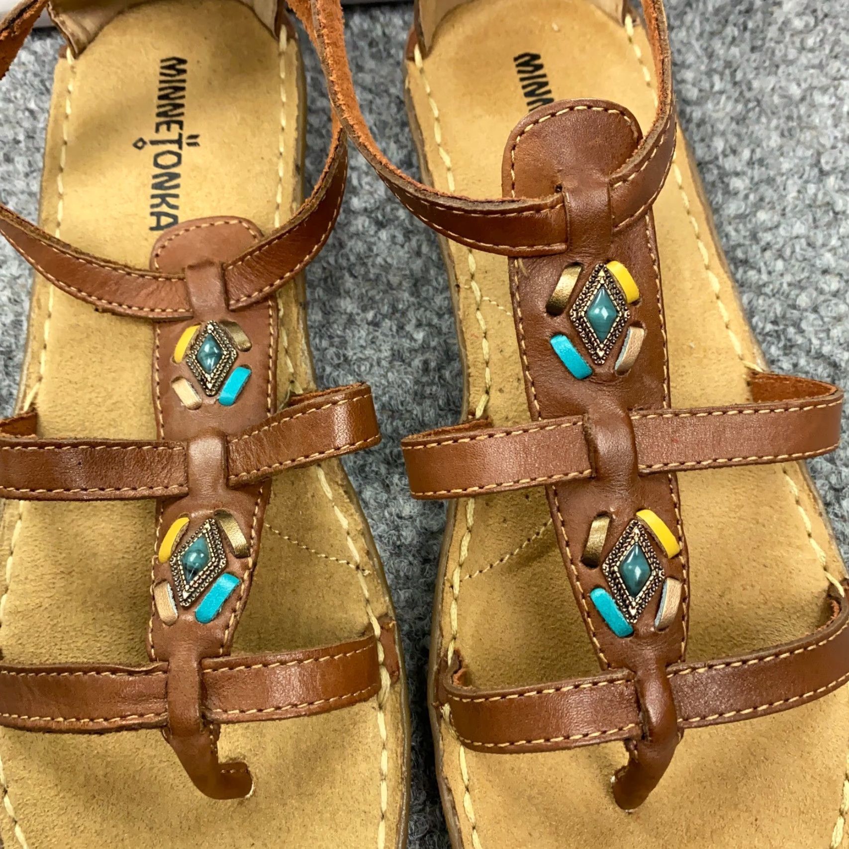 Minnetonka VINTAGE Minnetonka Leather Sandals Womens Size 7 Brown Beaded Southwestern Aztec Flat Open Toe Size US 7 / IT 37 - 2 Thumbnail