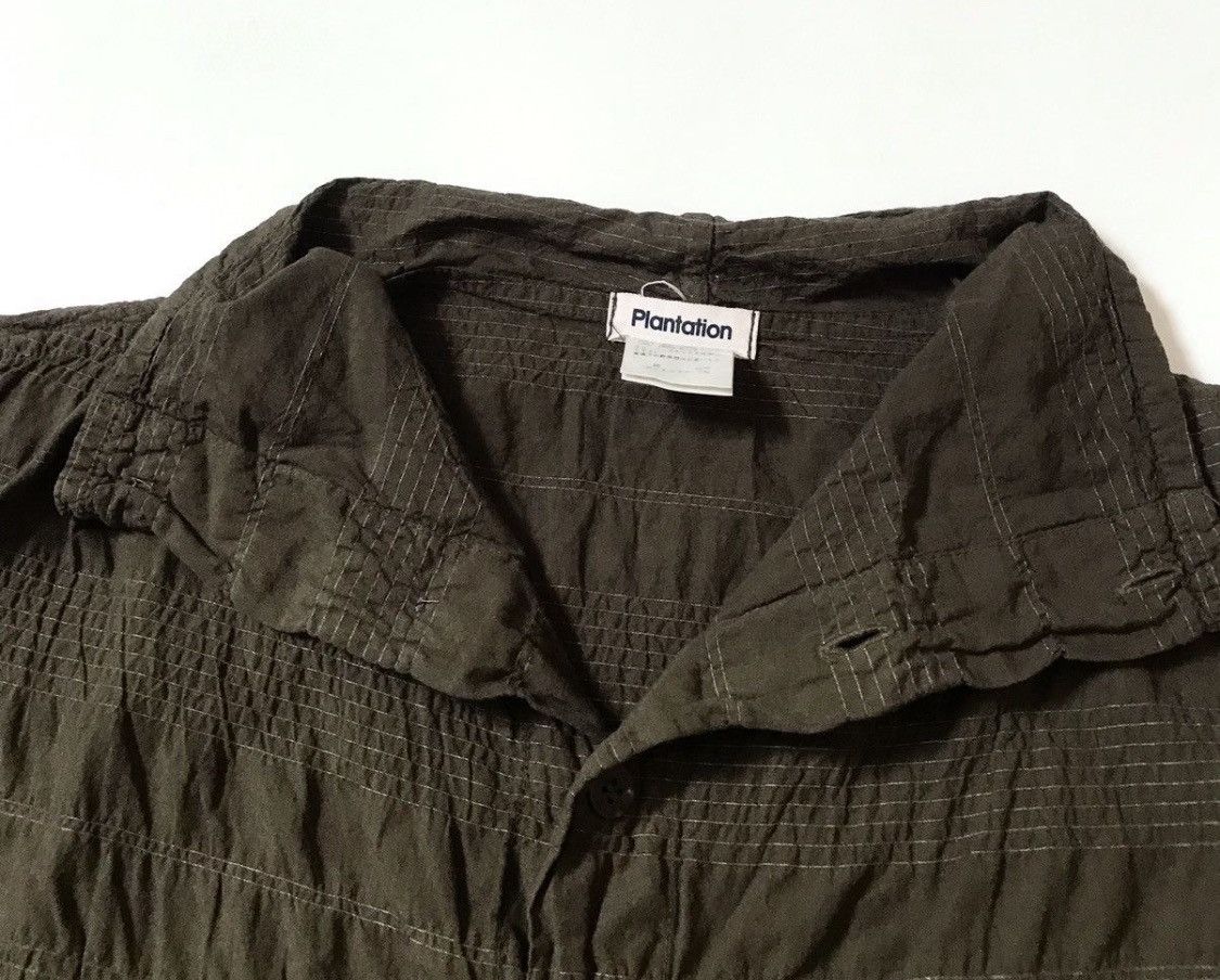 Issey Miyake TAX FREE 🇺🇸 issey miyake plantation olive wrinkled shirt Size US M / EU 48-50 / 2 - 2 Thumbnail