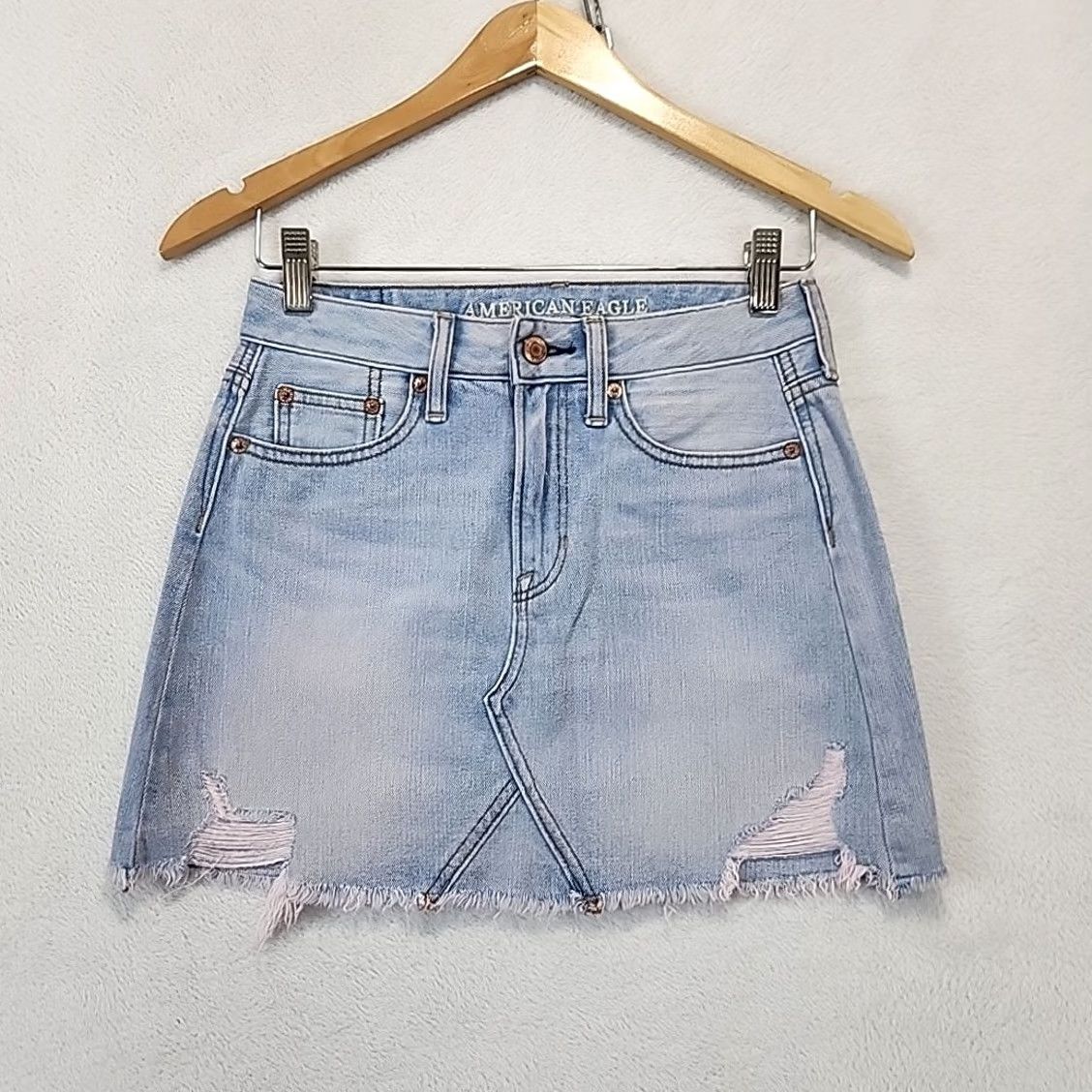 American Eagle Outfitters VINTAGE American Eagle Light Wash Distressed Denim Mini Skirt Womens Size 00 XS Blue Pocket Zip Front Short 90s style Womens Size 24" / US 00 / IT 34 - 3 Thumbnail