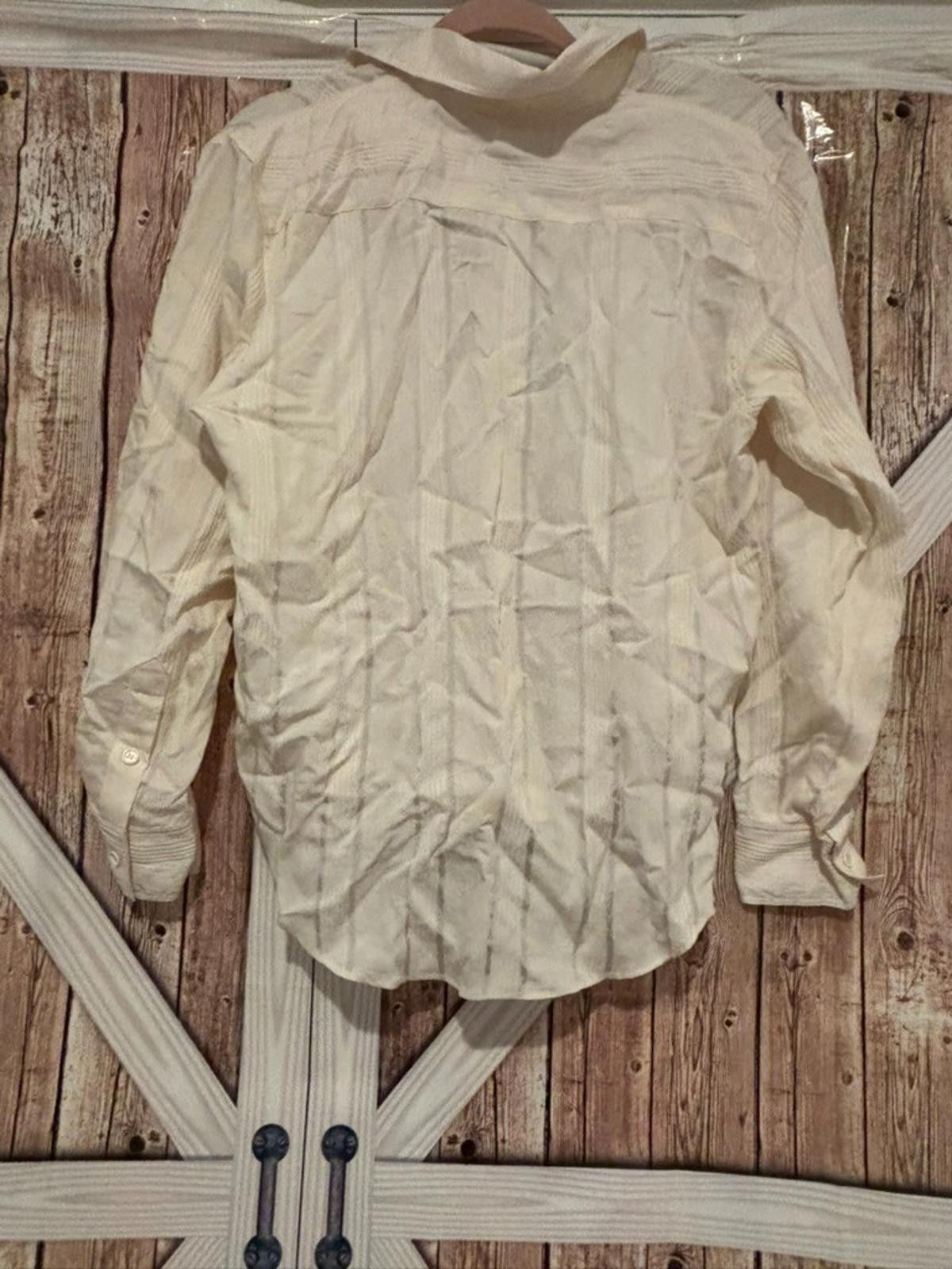 Zara Womens Zara XS ivory long sleeve blouse with collar #335 Size XS / US 0-2 / IT 36-38 - 2 Thumbnail